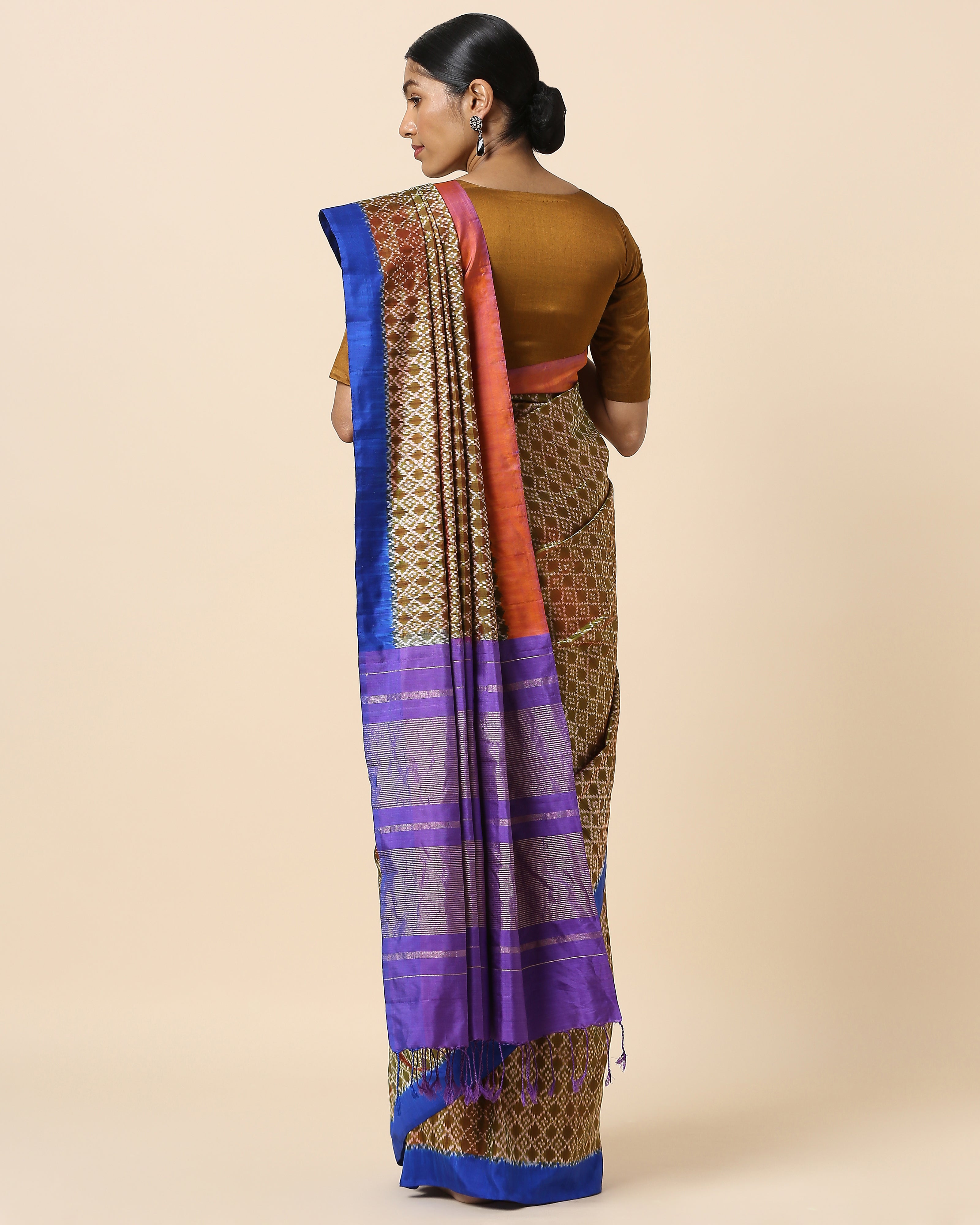 Garati Pochampally Weft Ikat Silk Saree