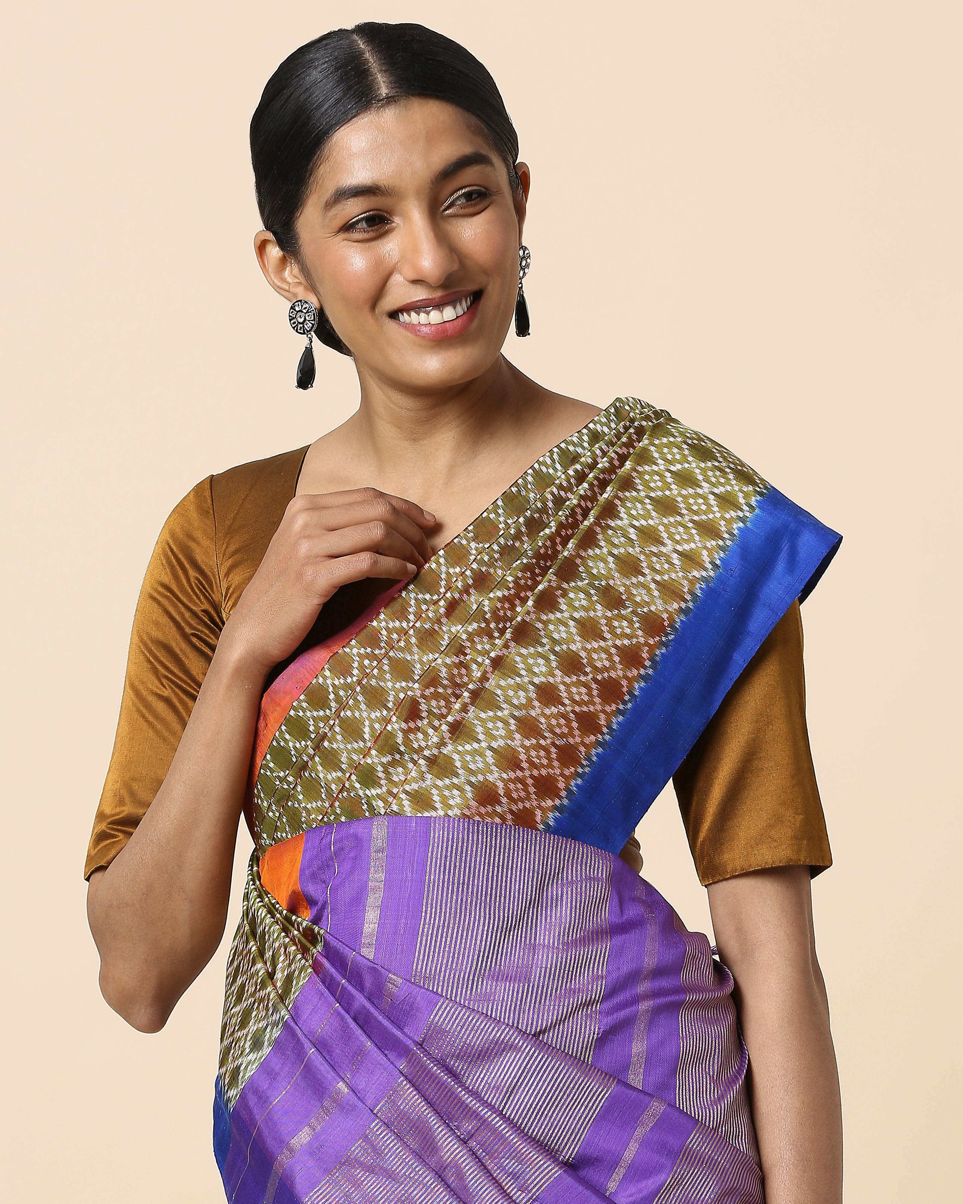 Garati Pochampally Weft Ikat Silk Saree