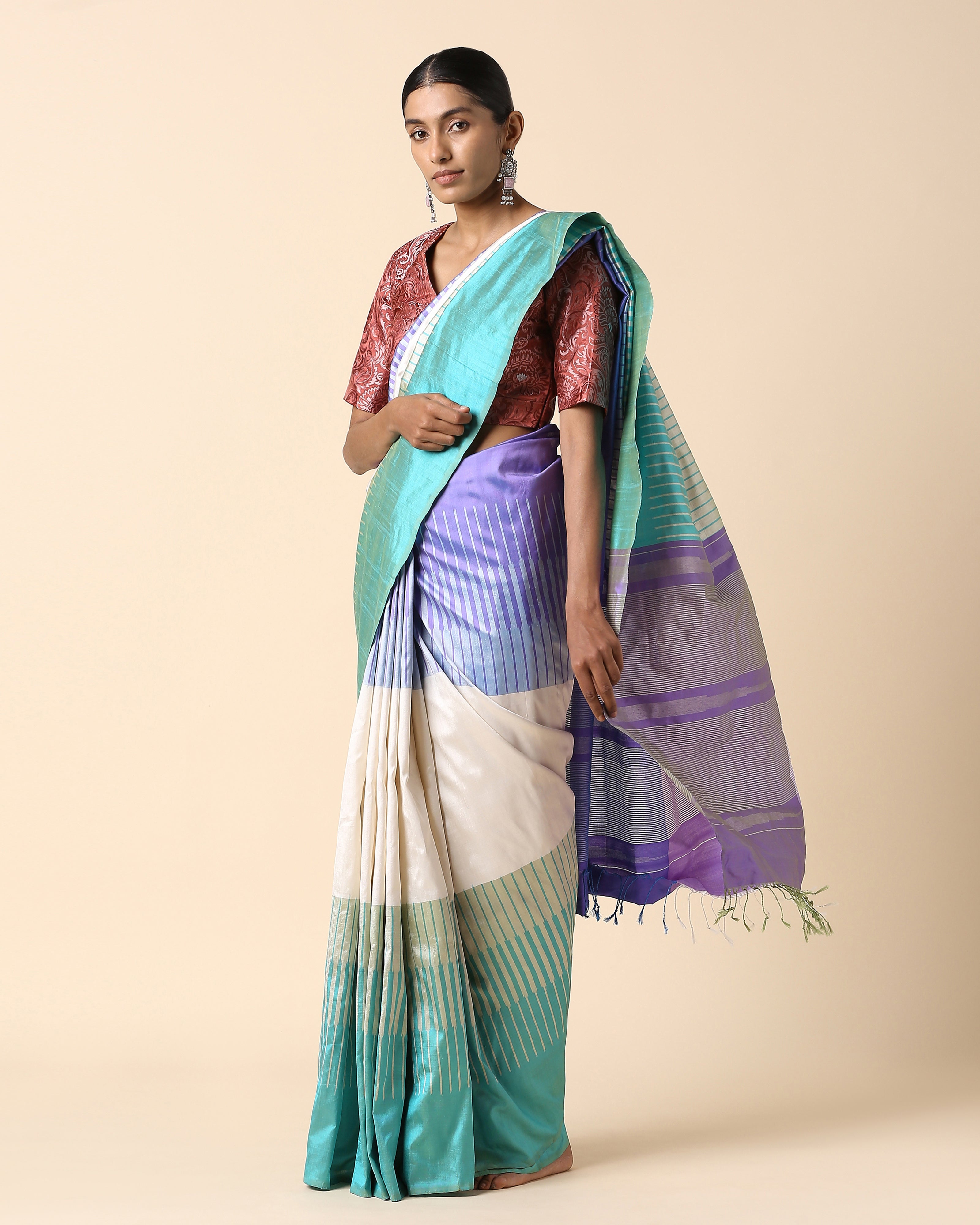 Dakin Pochampally Weft Ikat Silk Saree