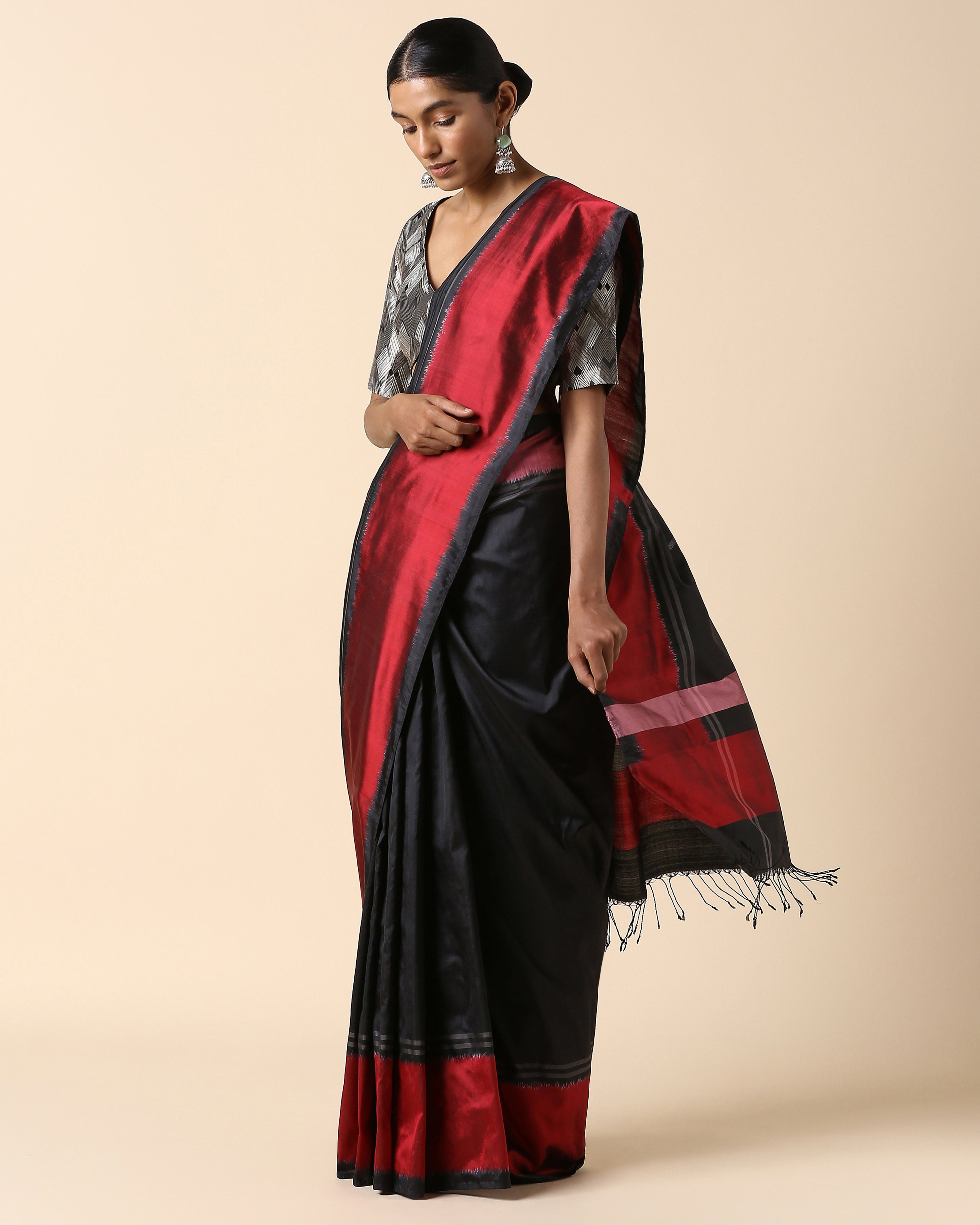 Yaman Pochampally Weft Ikat Silk Saree