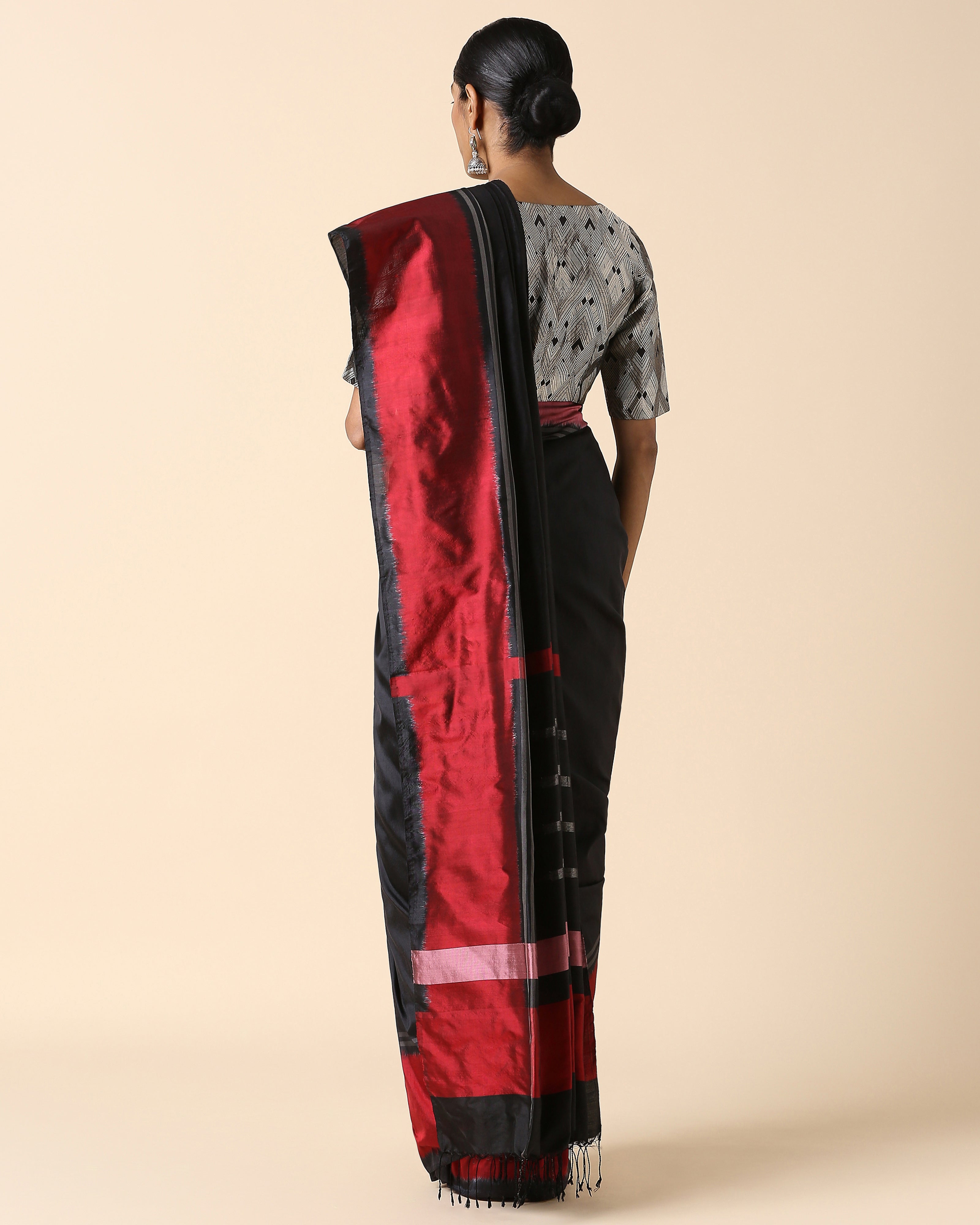 Yaman Pochampally Weft Ikat Silk Saree