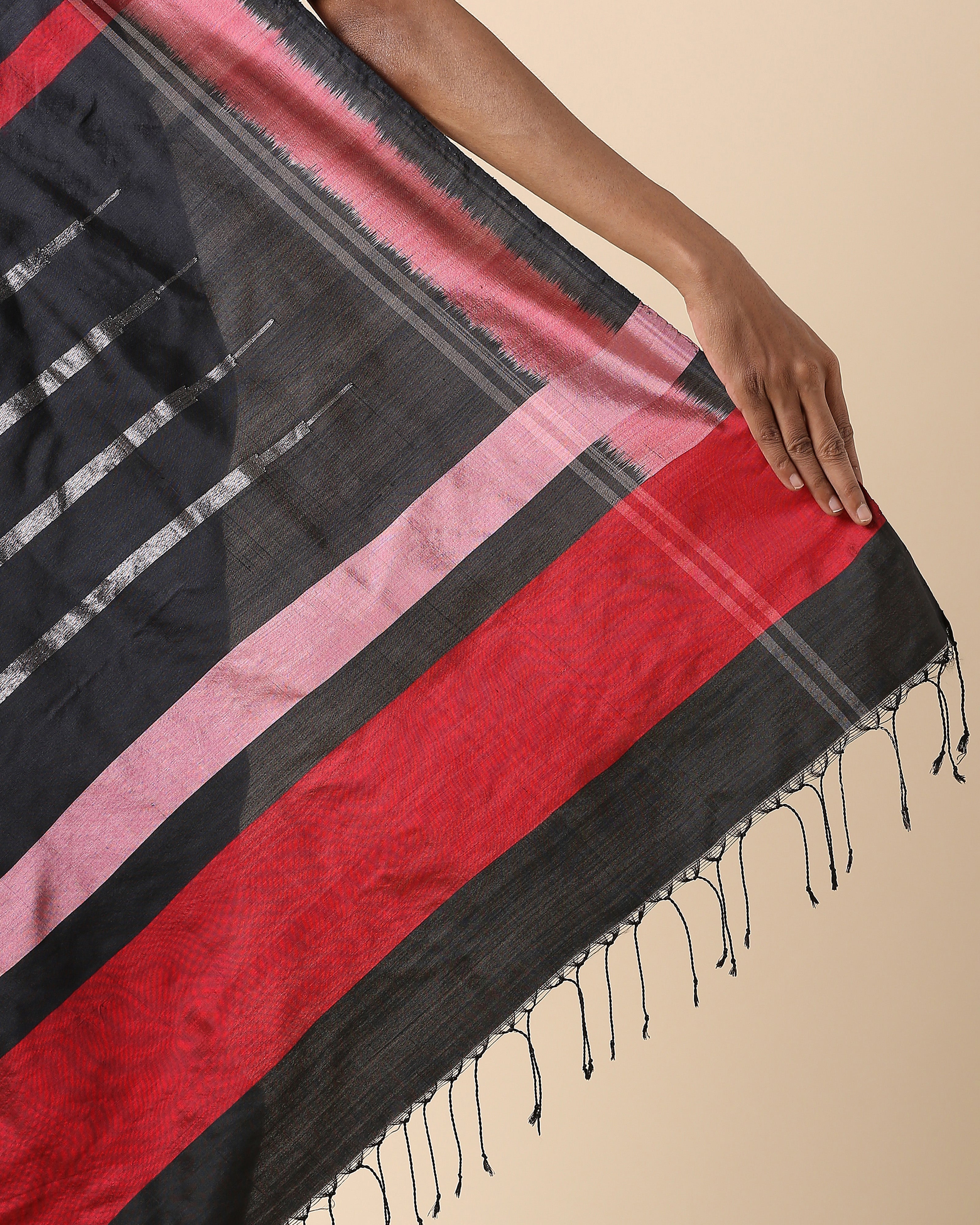 Yaman Pochampally Weft Ikat Silk Saree