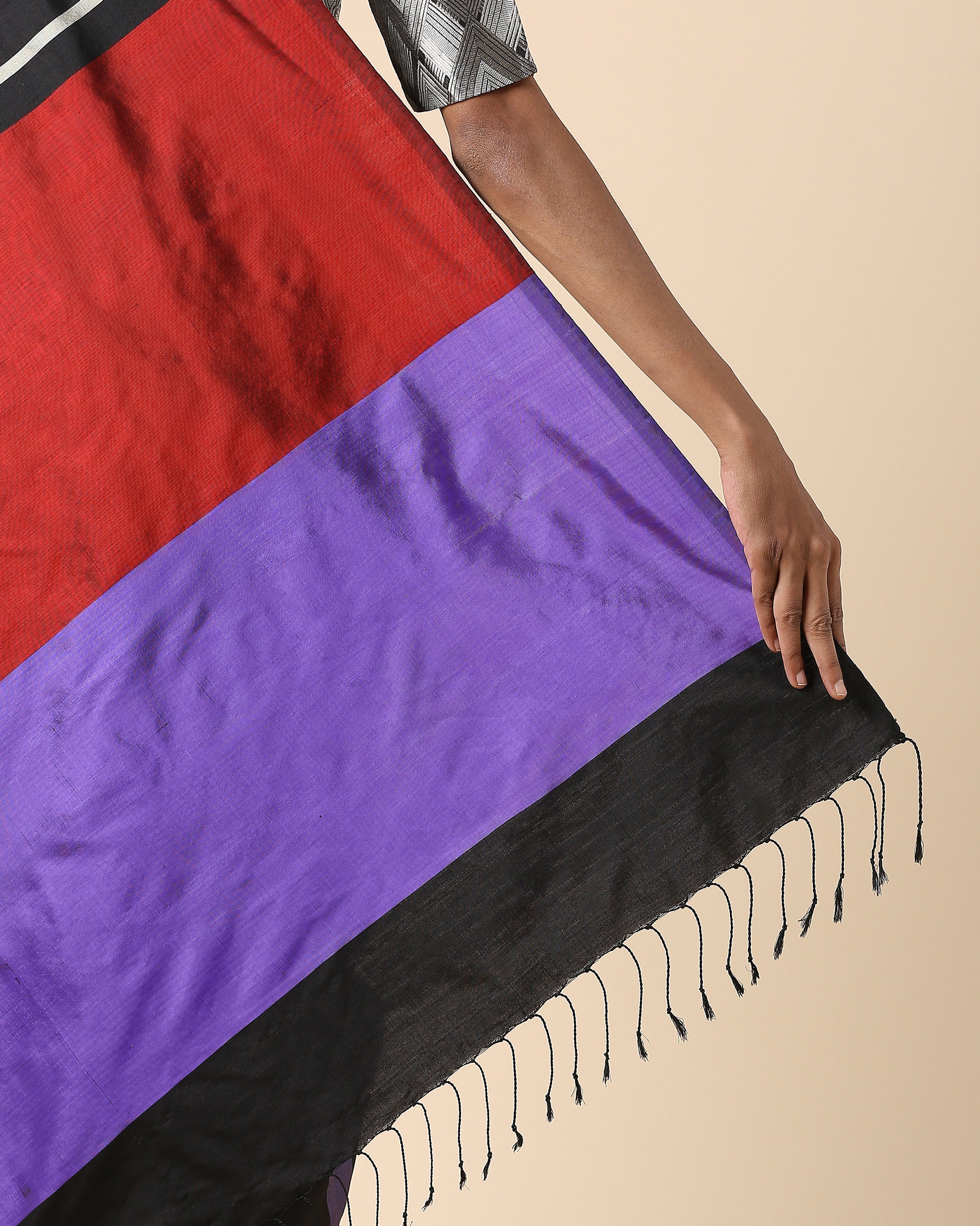 Meghni Pochampally Weft Ikat Silk Saree