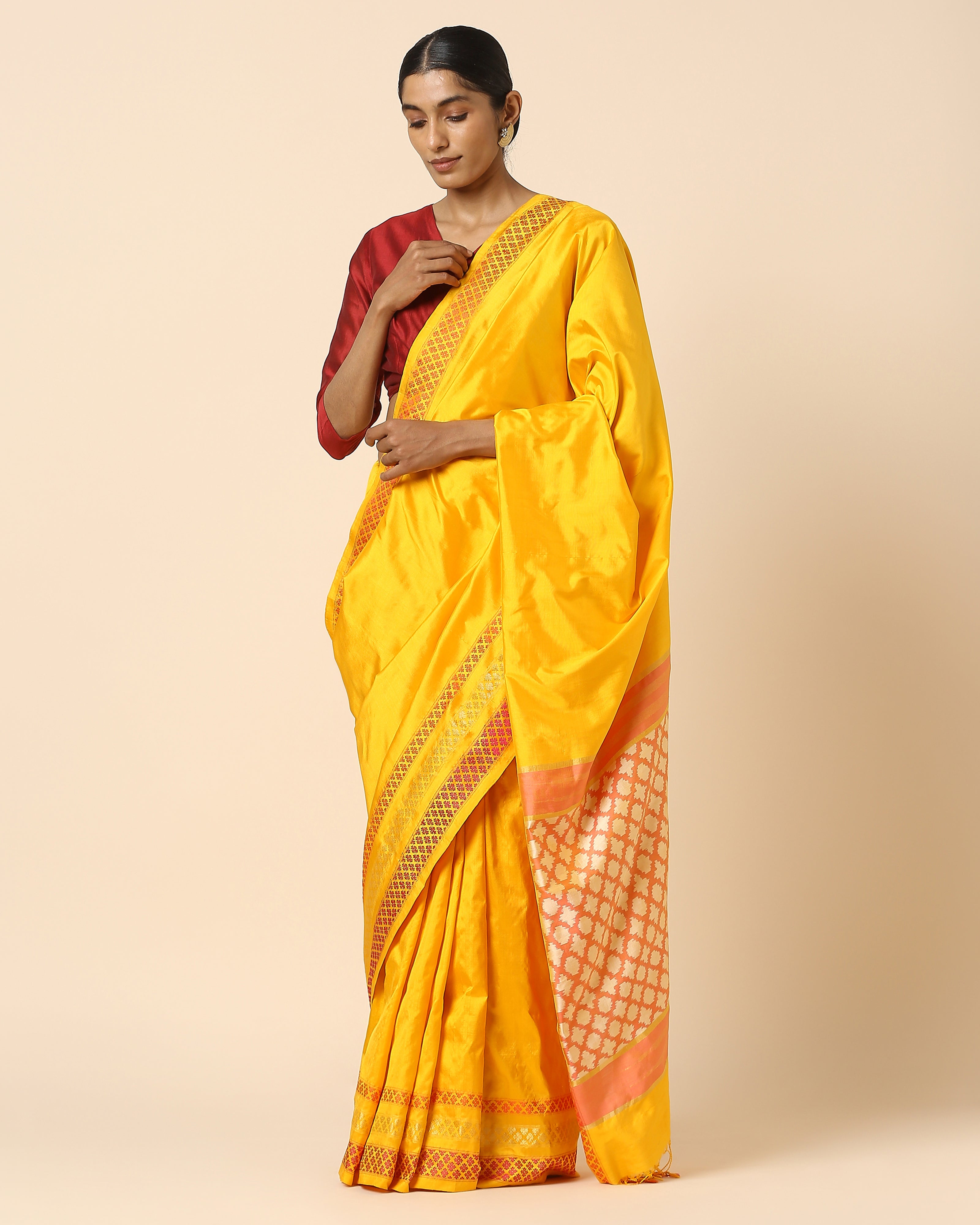 Bashiki Pochampally Weft Ikat Silk Saree