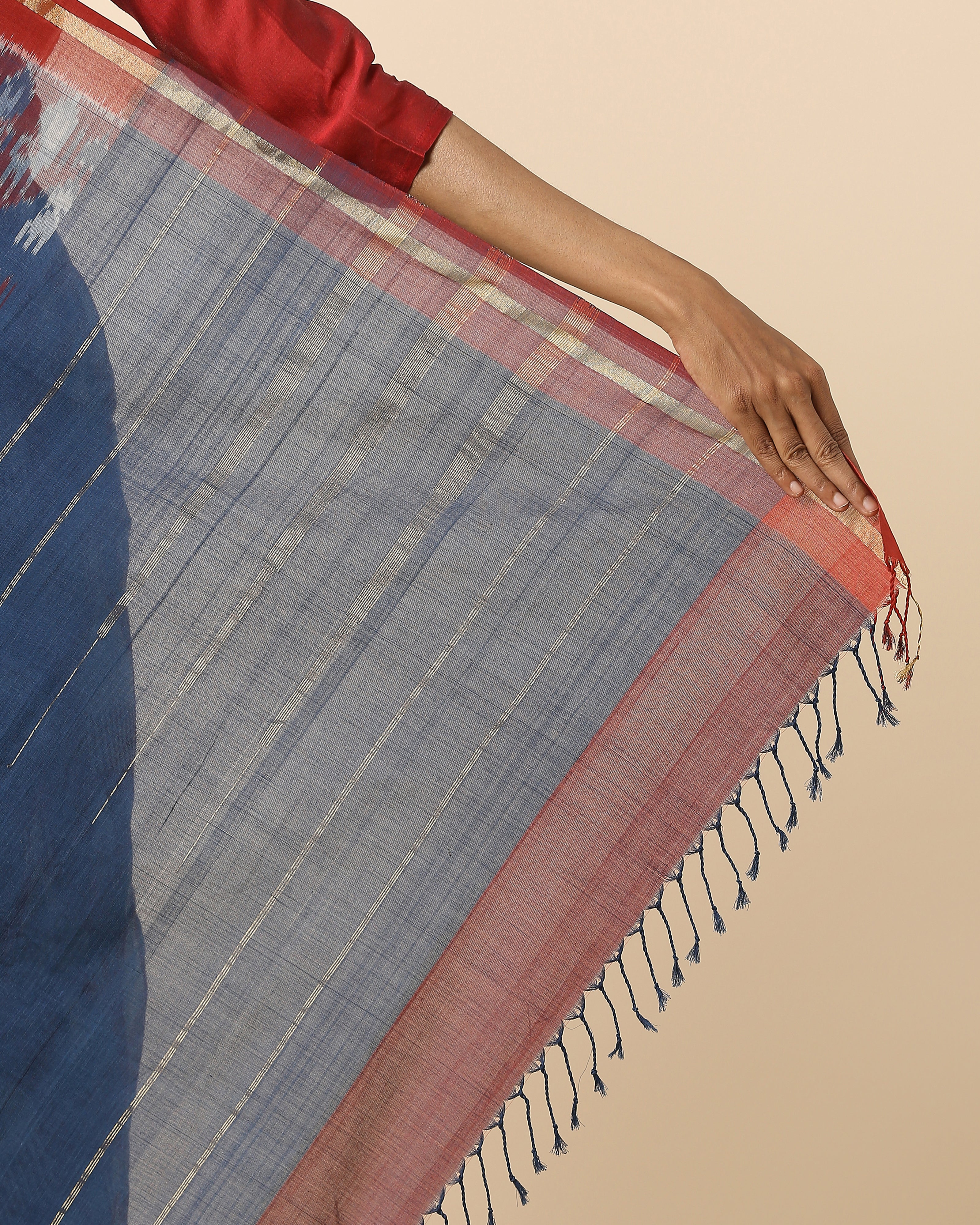 Janhavi Pochampally Weft Ikat Cotton Saree
