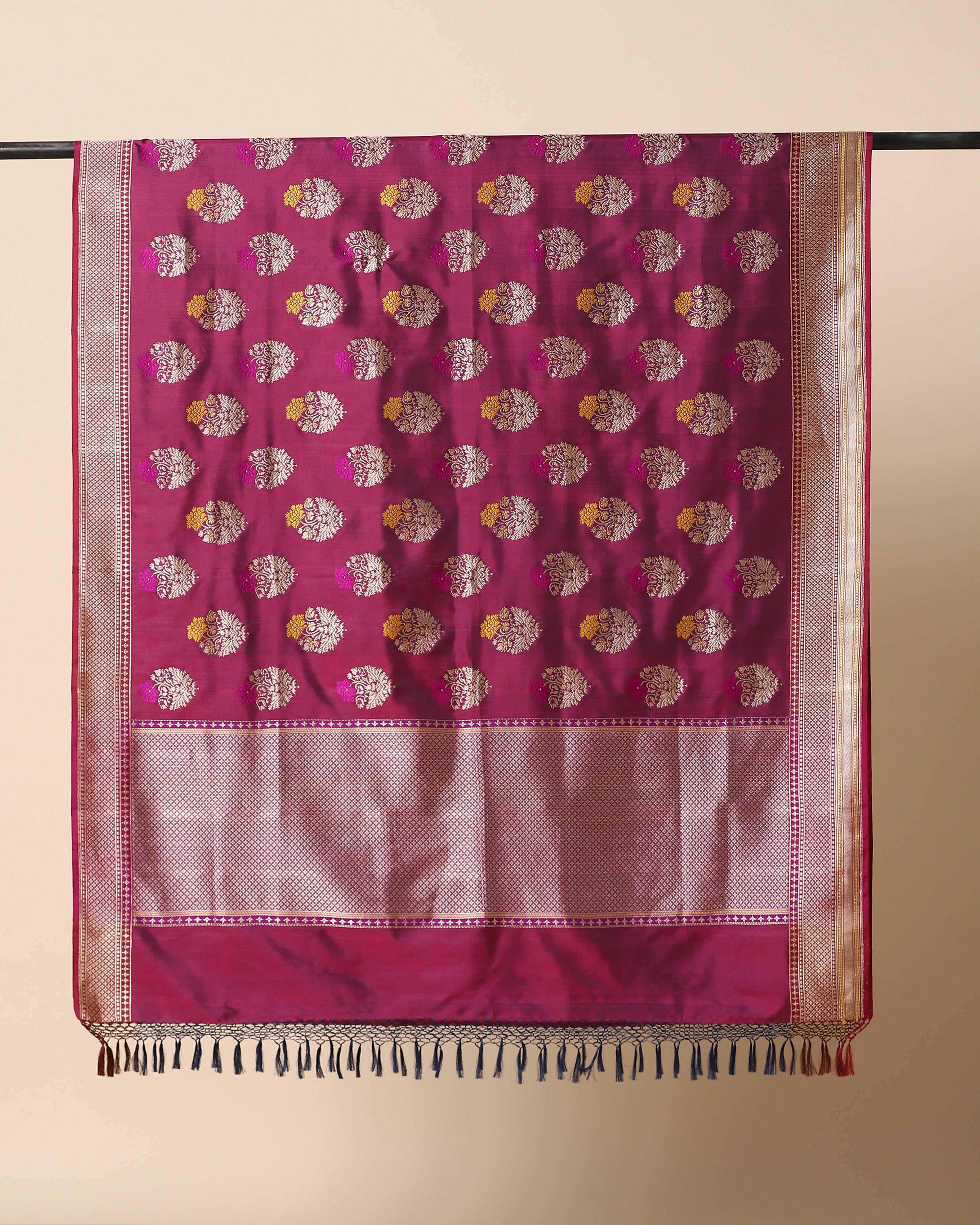 Ninarika Banarasi Ektara Kadwa Silk Dupatta