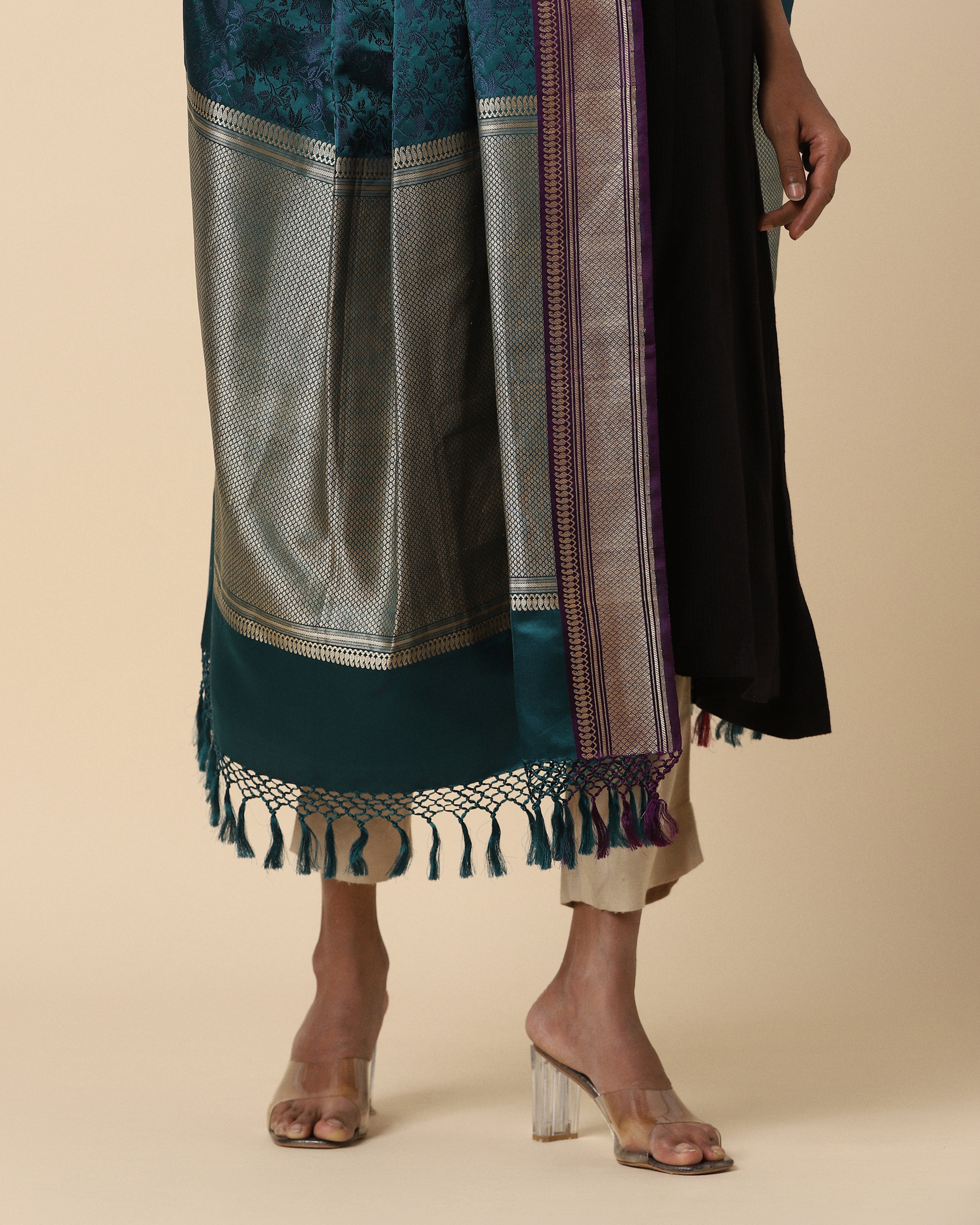 Haaniya Banarasi Tanchoi Silk Dupatta