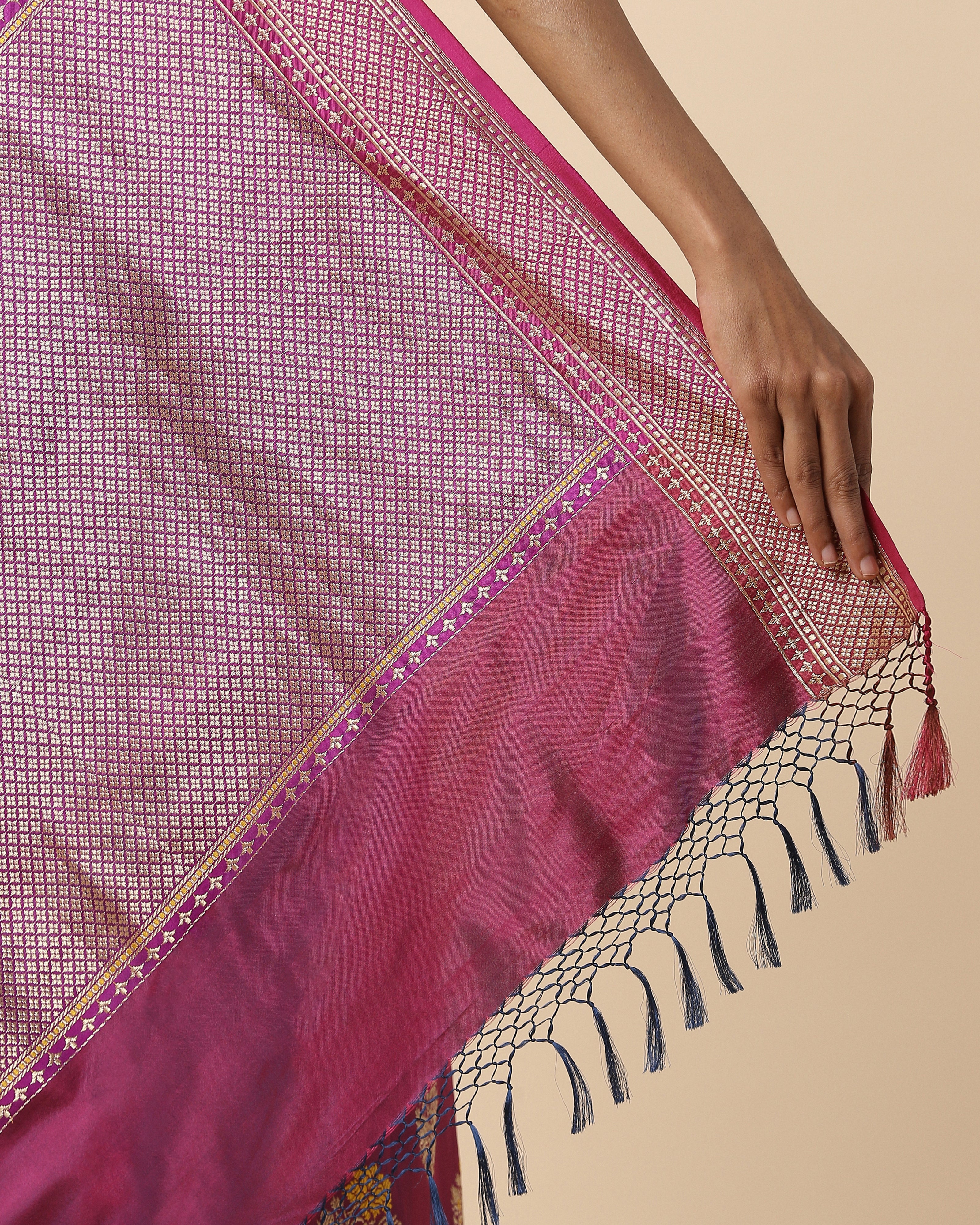 Ninarika Banarasi Ektara Kadwa Silk Saree