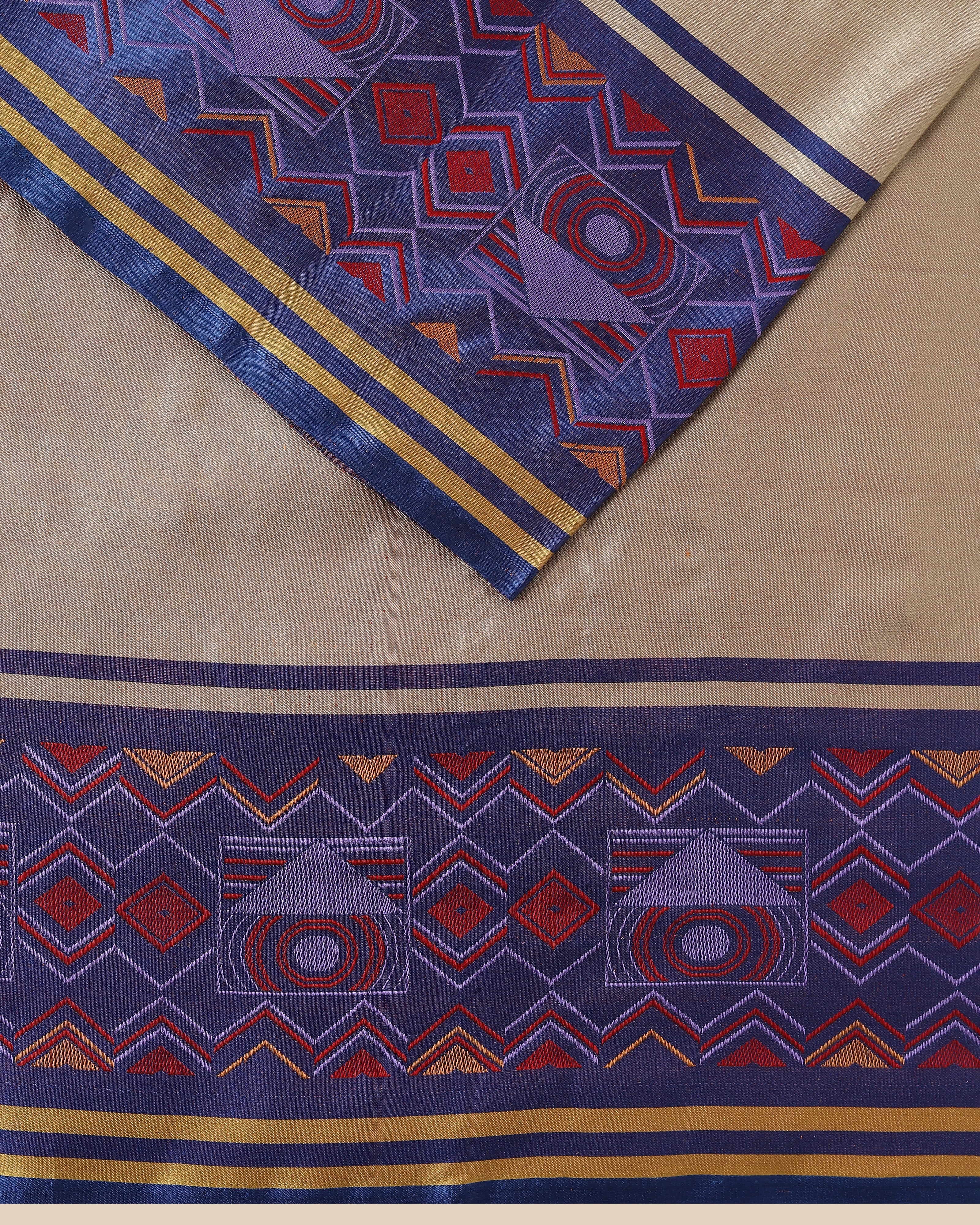 Soza Banarasi Tanchoi Silk Saree