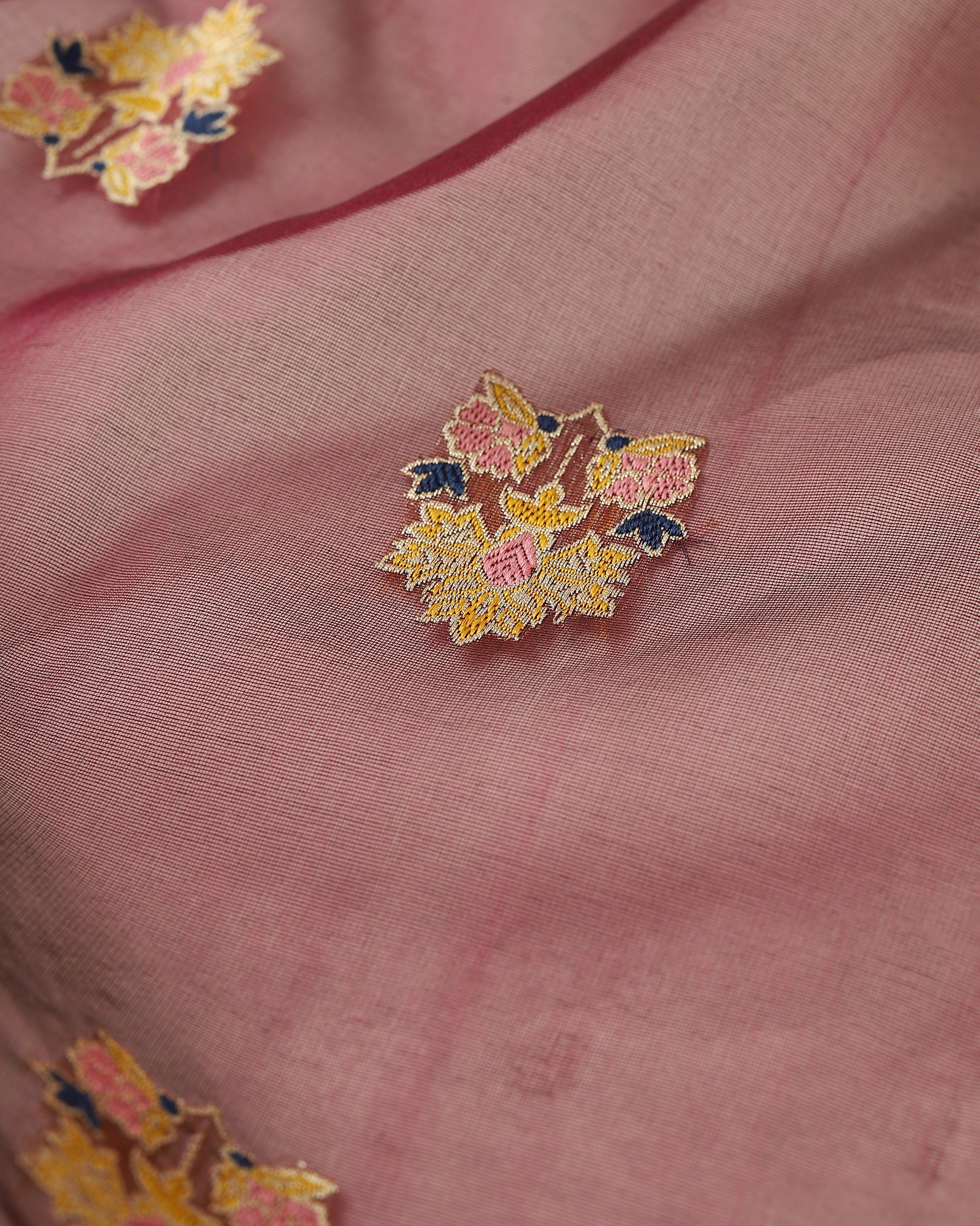 Prarthi Banarasi Kadwa Silk Saree
