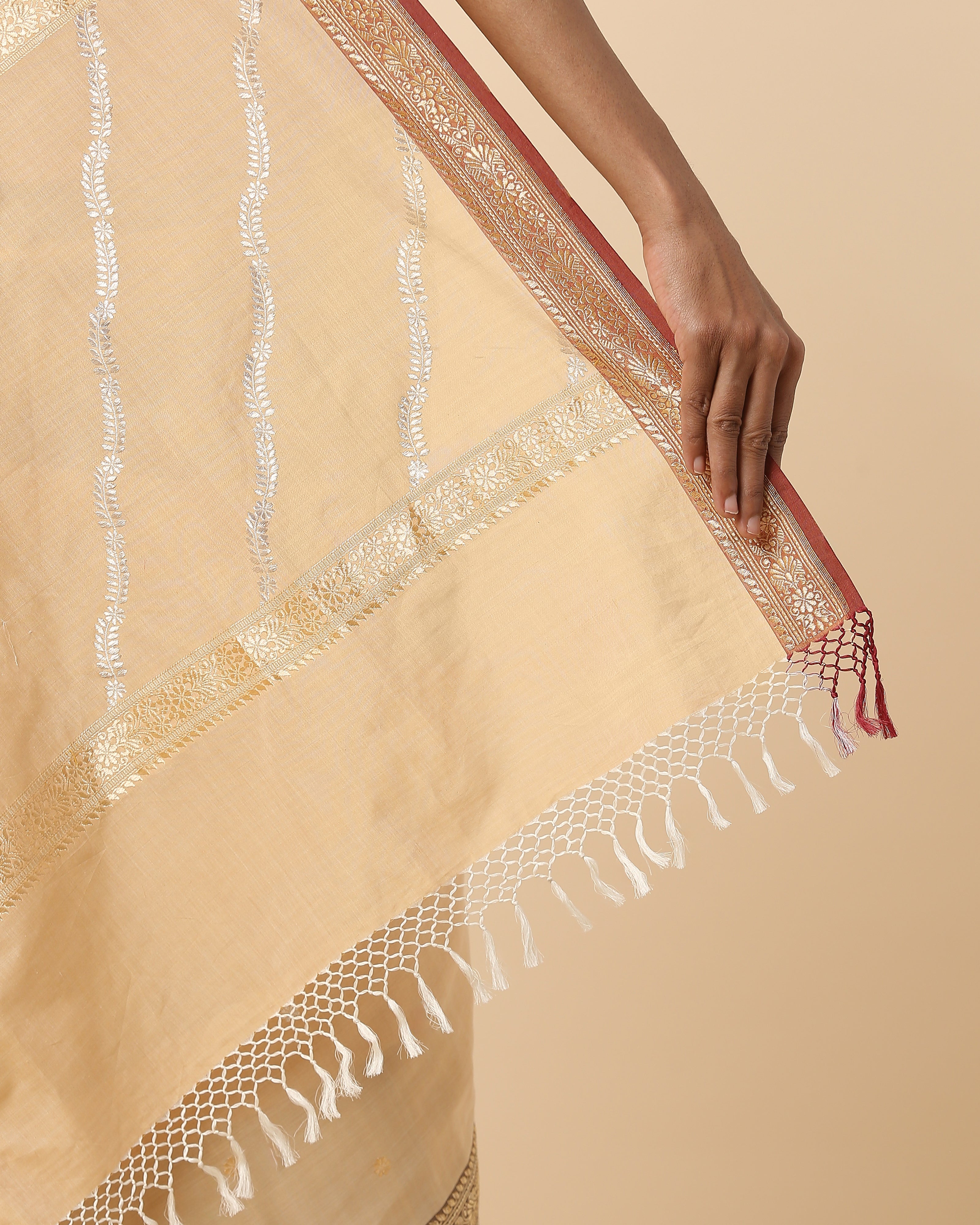 Acala Banarasi Kadwa Cotton Saree