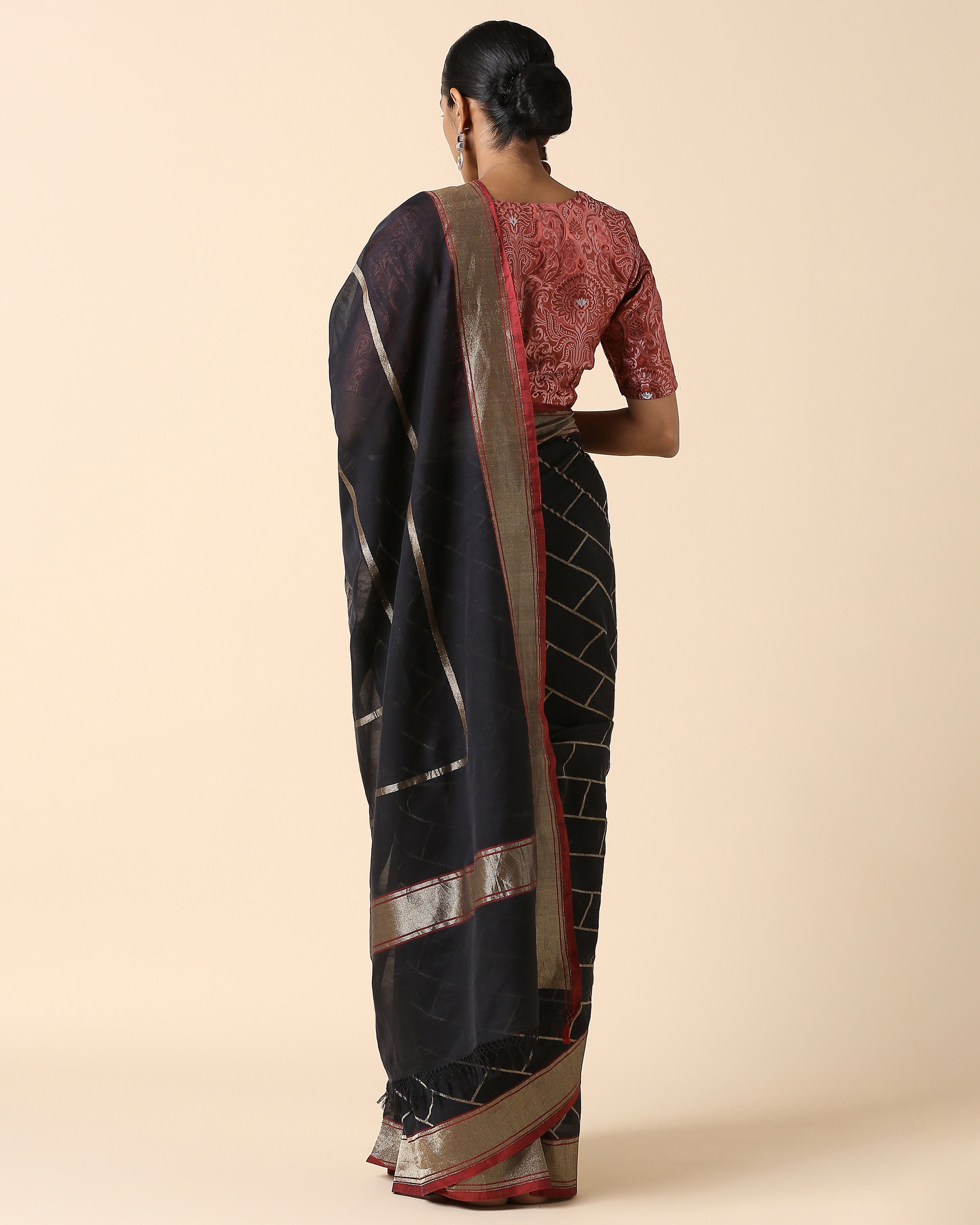 Nuvia Banarasi Jamdani Cotton Saree