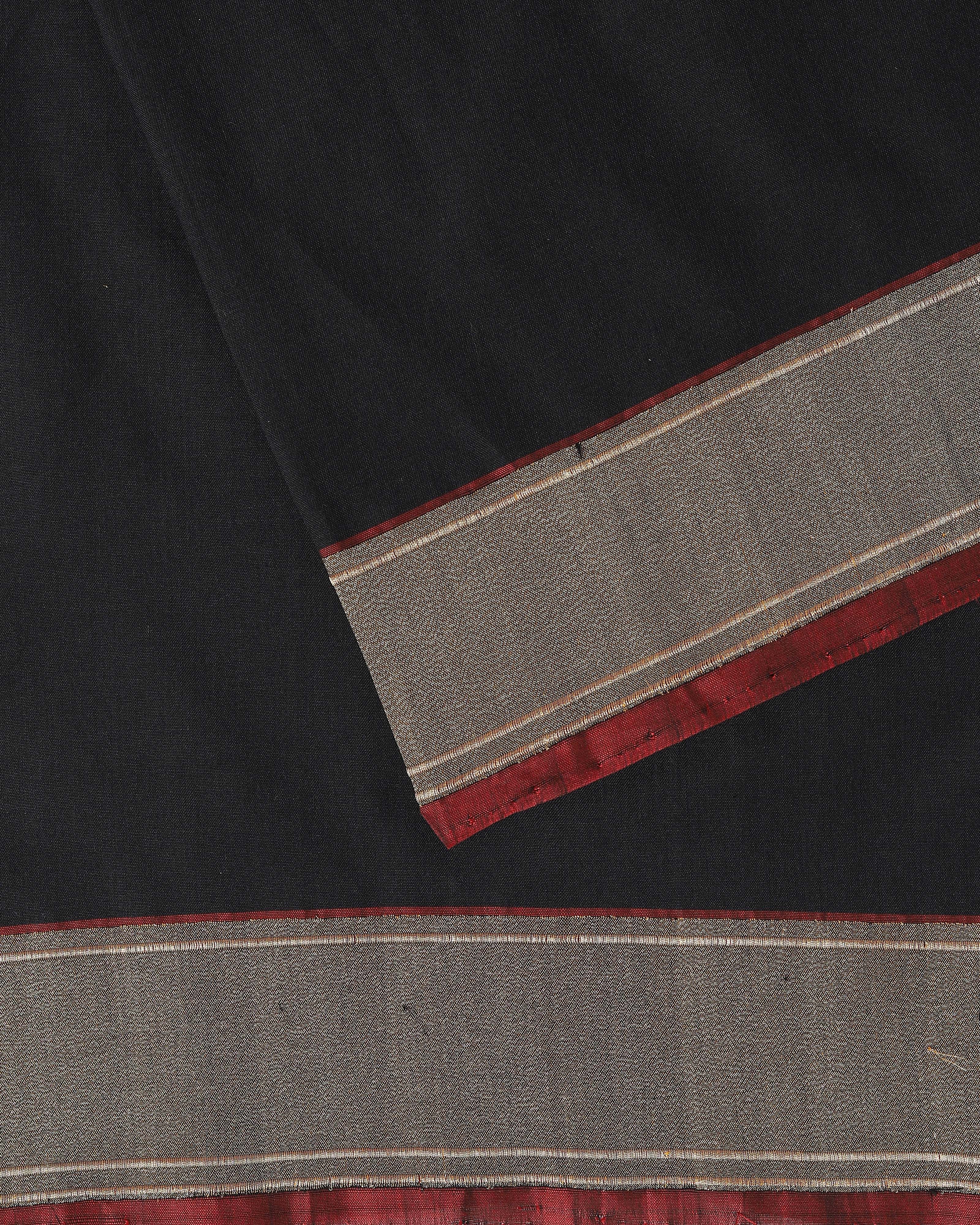 Nuvia Banarasi Jamdani Cotton Saree