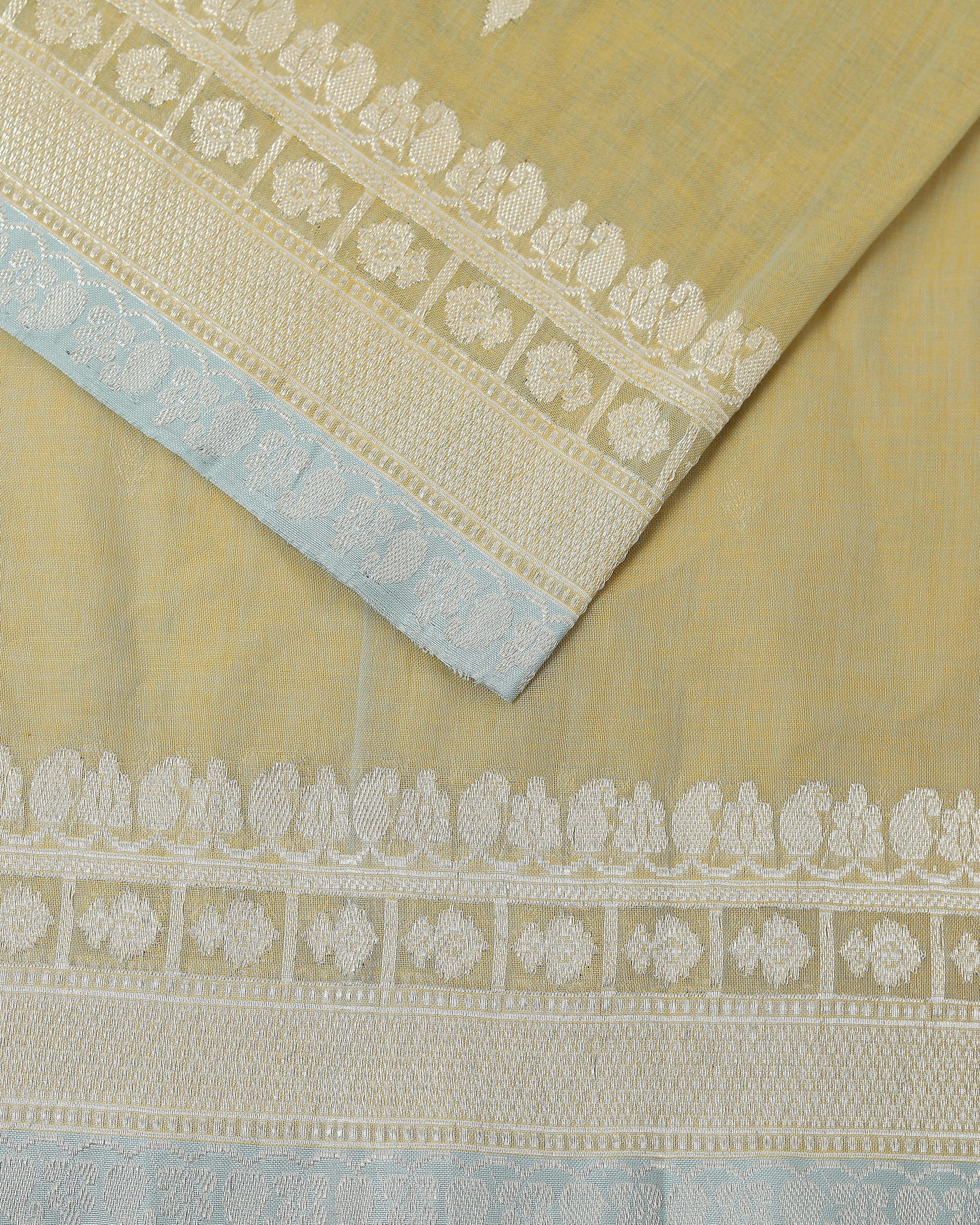 Atiana Banarasi Kadwa Cotton Saree