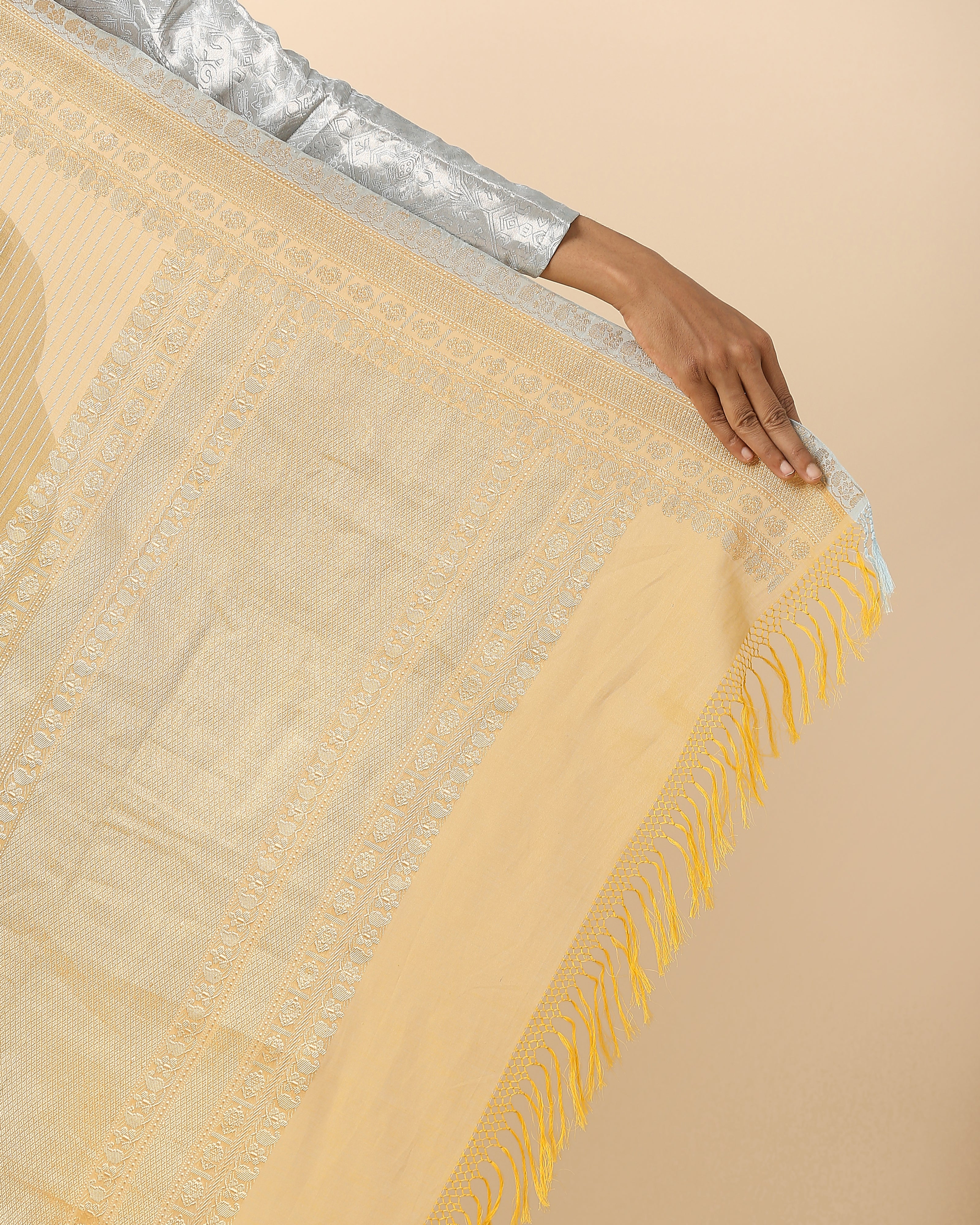 Atiana Banarasi Kadwa Cotton Saree