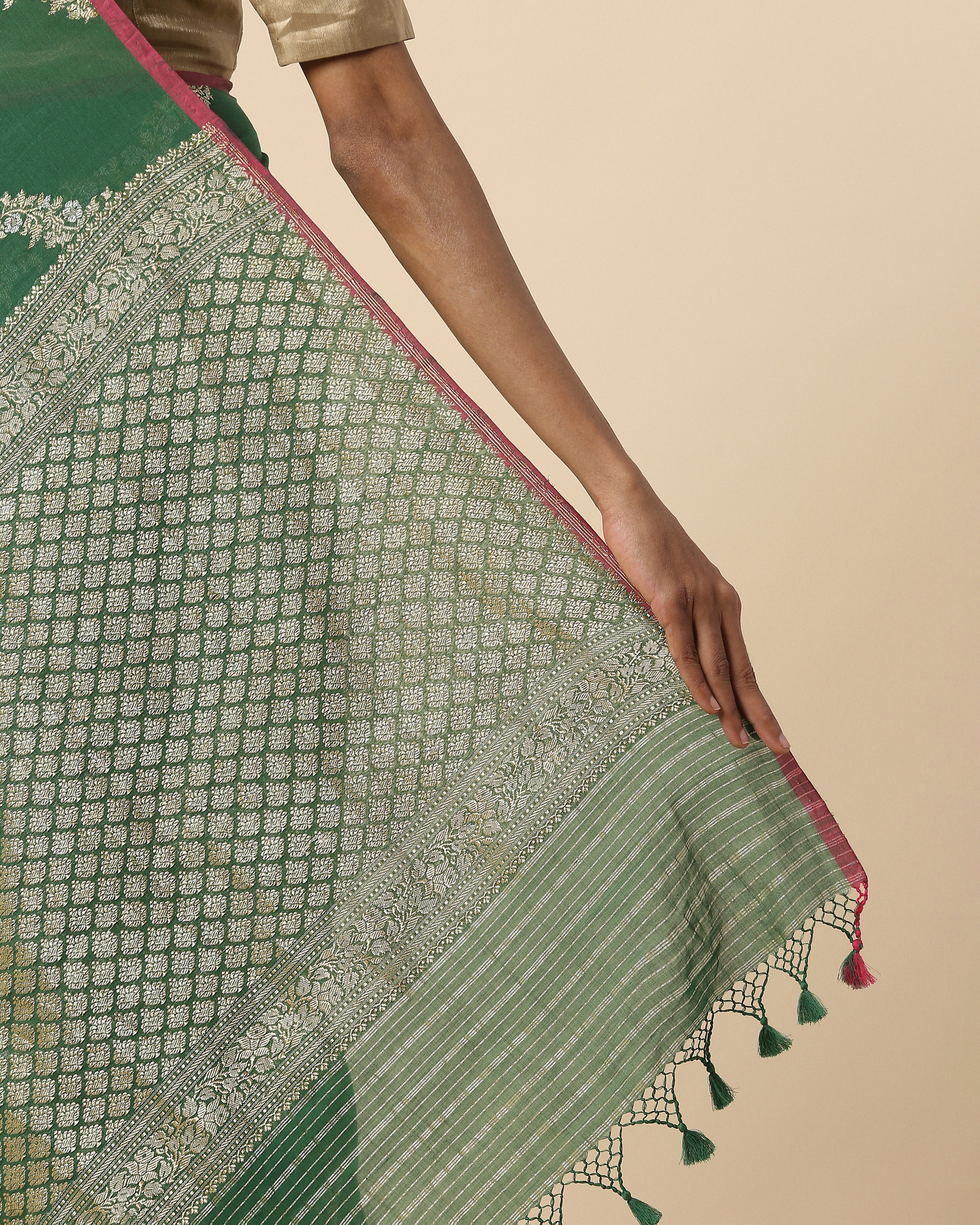 Heru Banarasi Kadwa Cotton Saree