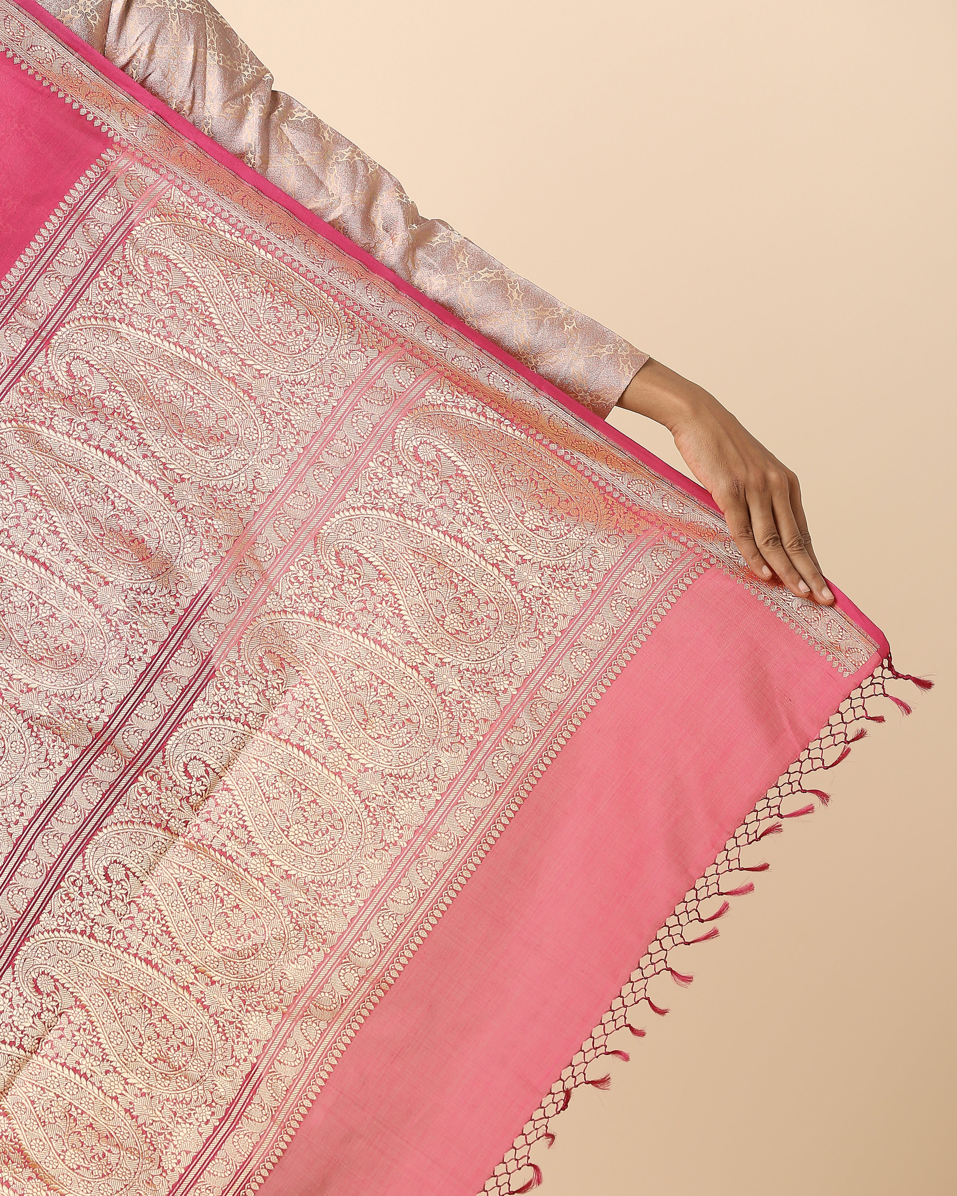 Amog Banarasi Powdi Cutwork Silk Cotton Saree