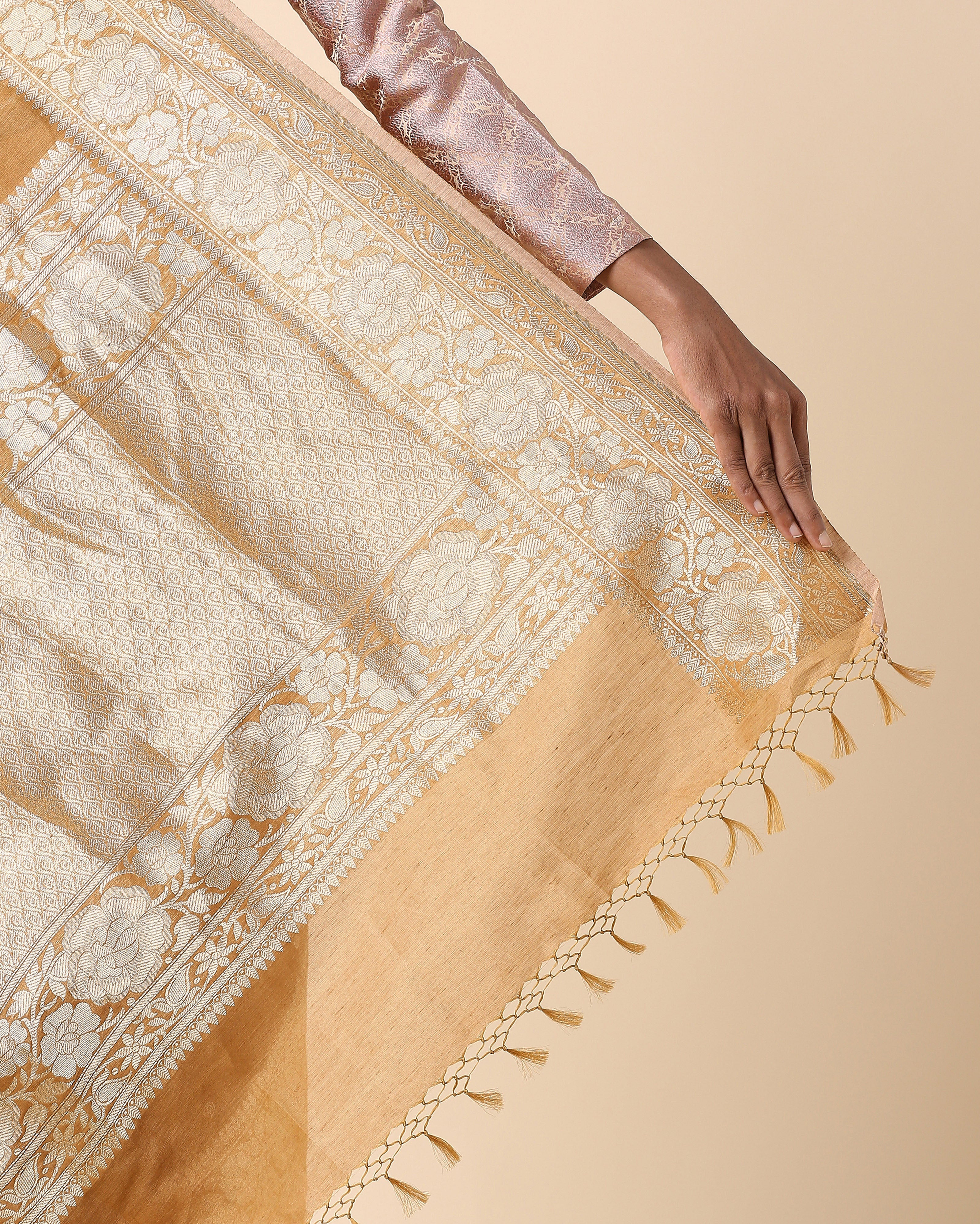 Snigdha Banarasi Kadwa Silk Linen Saree