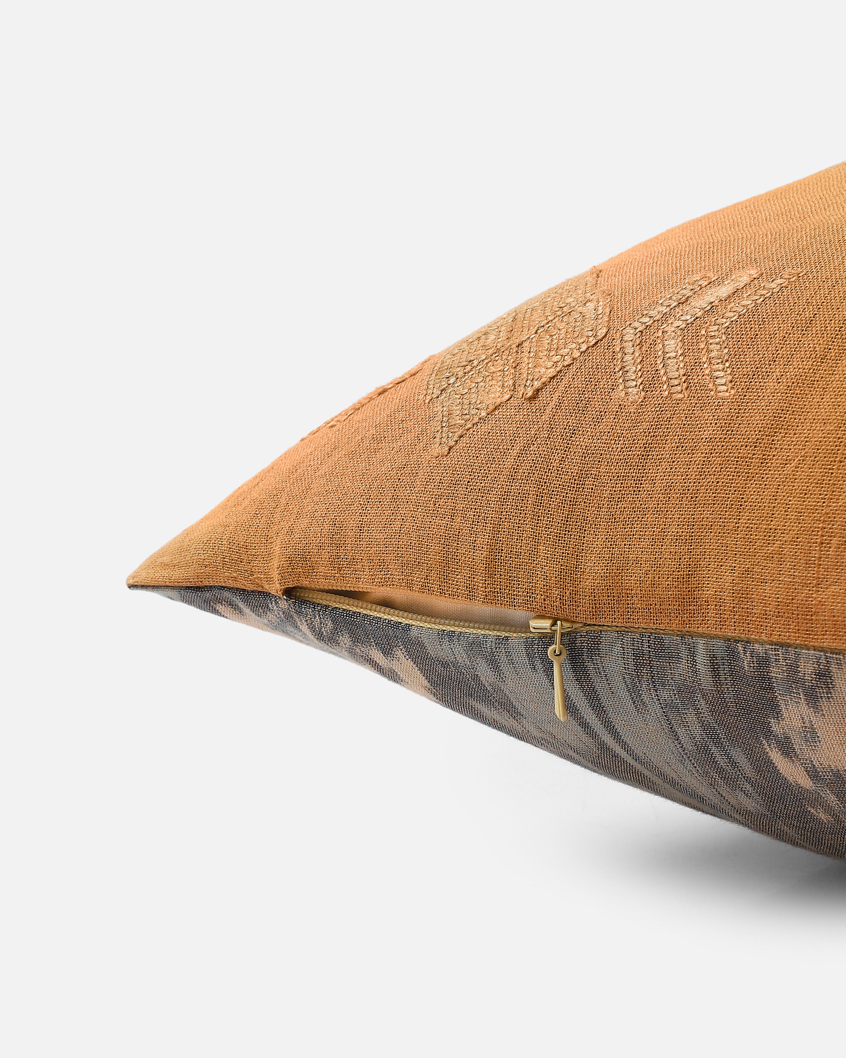 Gadag Bhujodi Extra Weft Cotton Cushion Cover