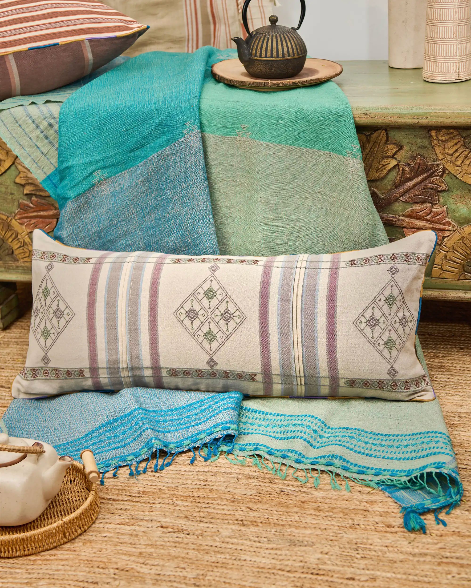 Raaha Bhujodi Extra Weft Cotton Cushion Cover