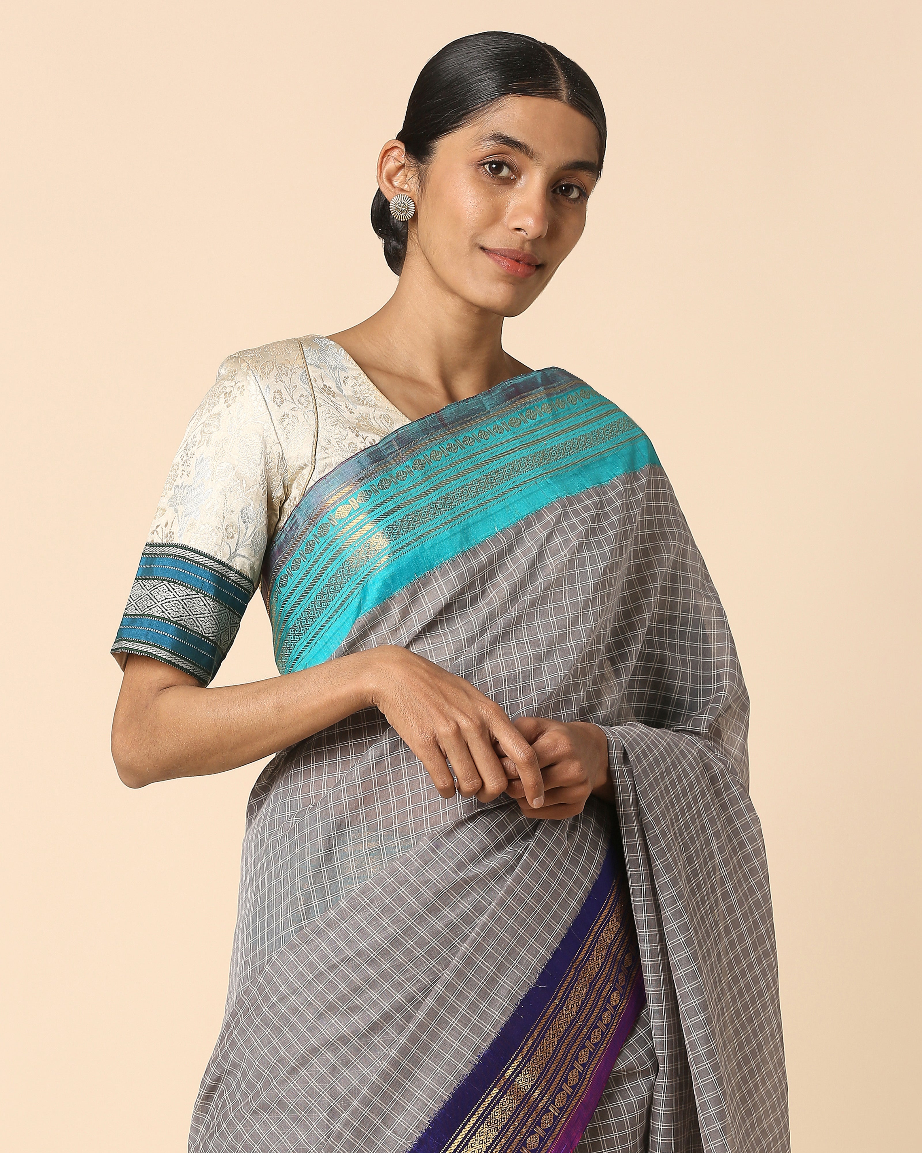 Olisa Gadwal Kuttu Weave Cotton Silk Saree