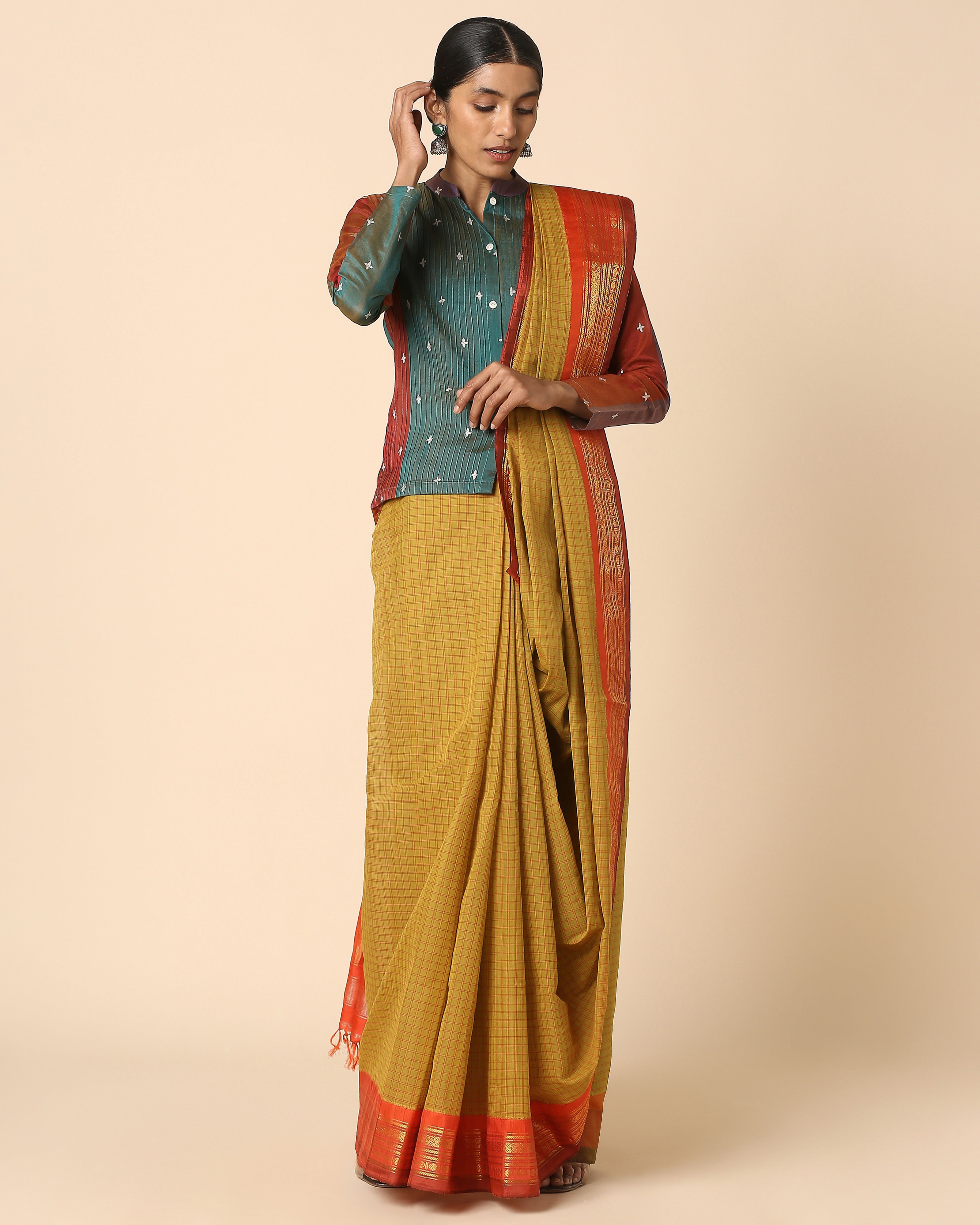 Pratima Gadwal Kuttu Weave Cotton Silk Saree