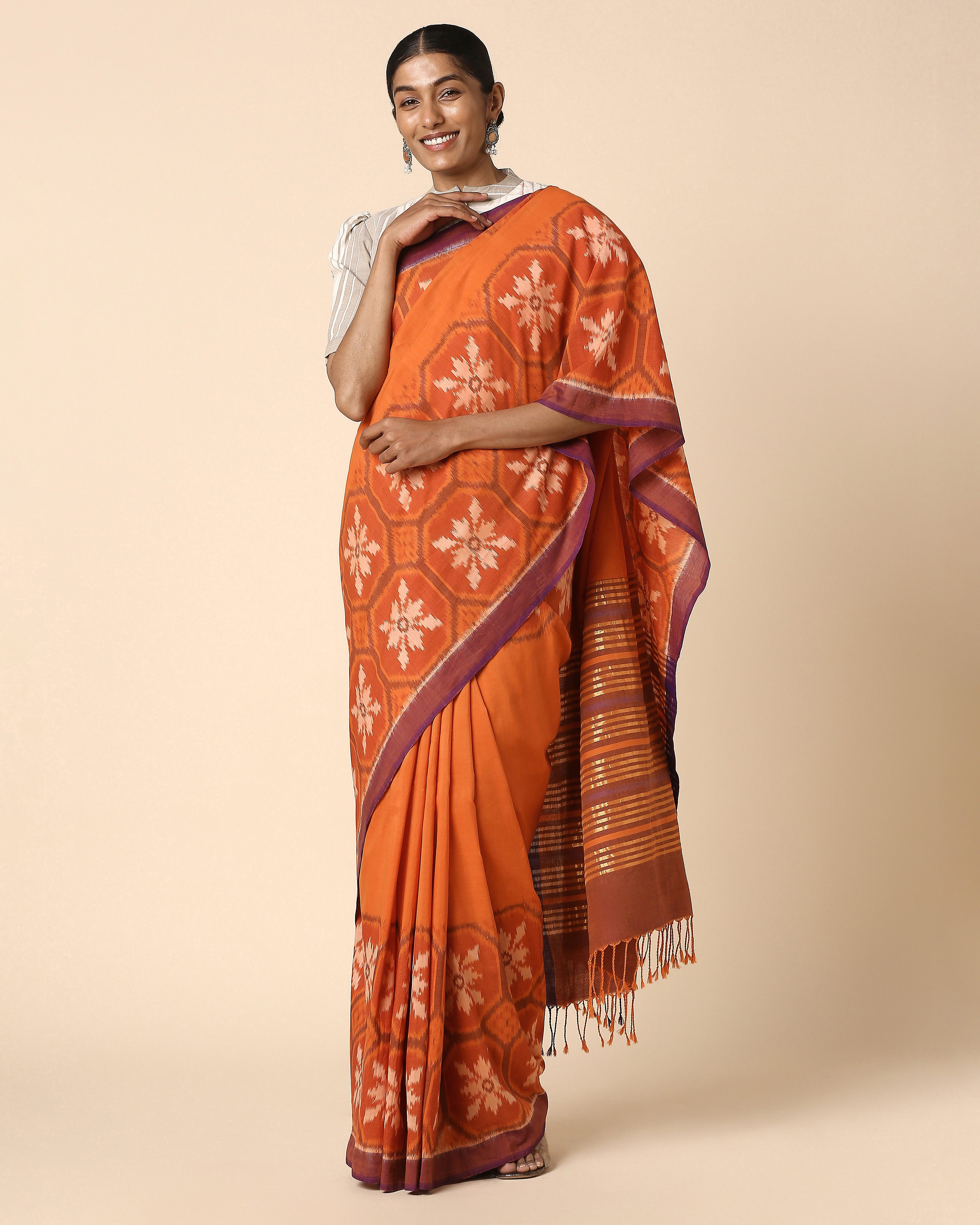 Saavi Pochampally Weft Ikat Cotton Saree