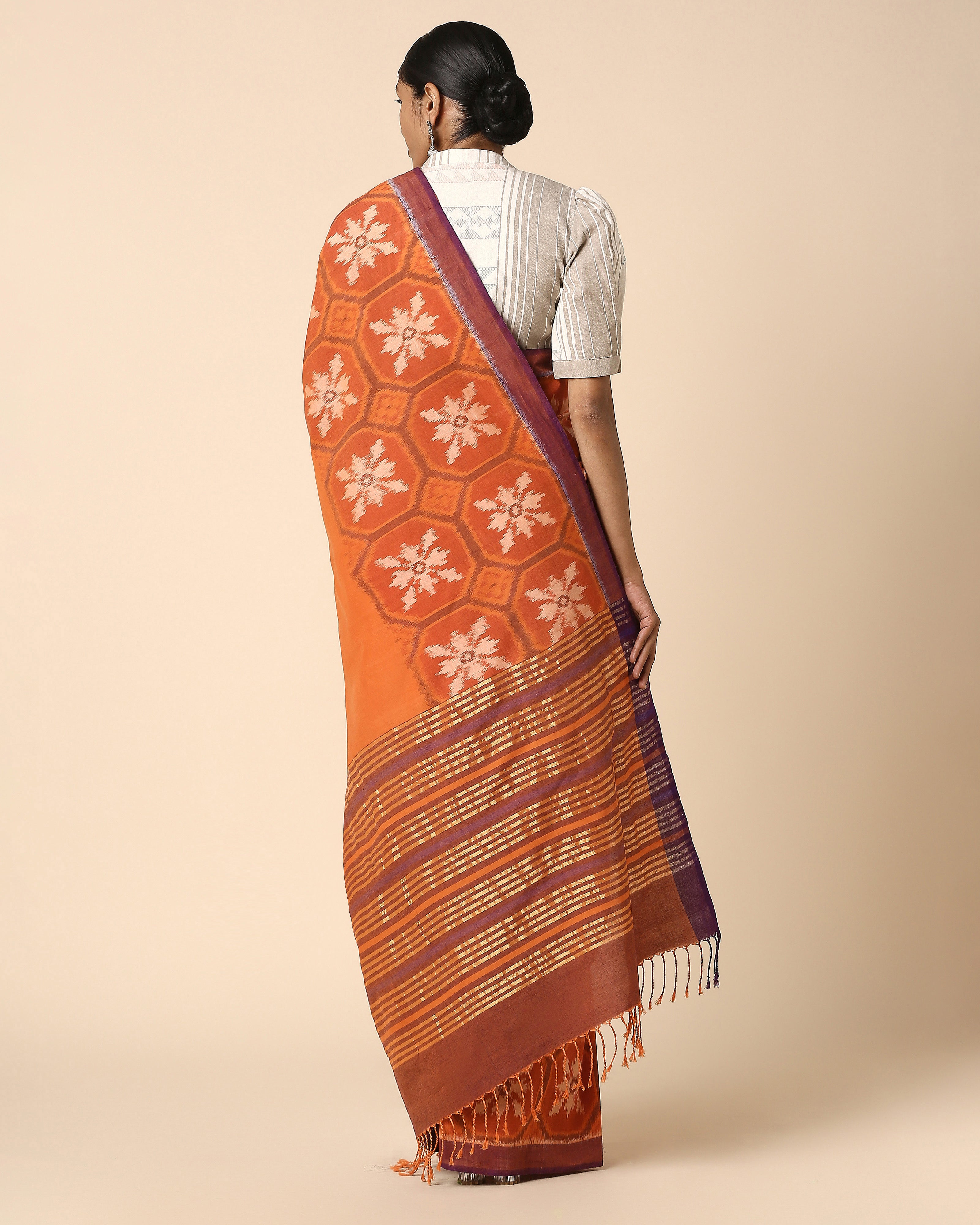 Saavi Pochampally Weft Ikat Cotton Saree
