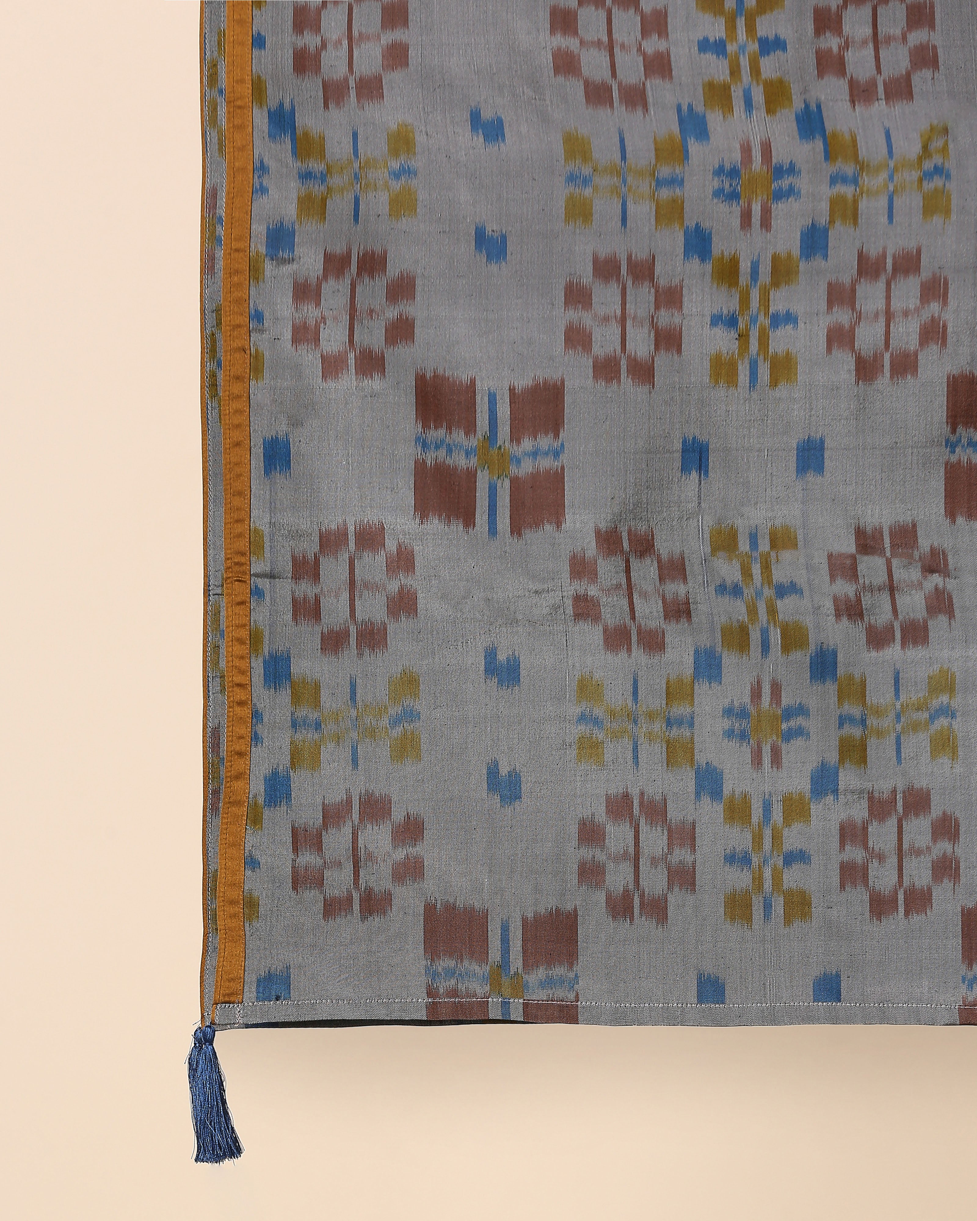 Maanu Pochampally Warp Ikat Silk Stole