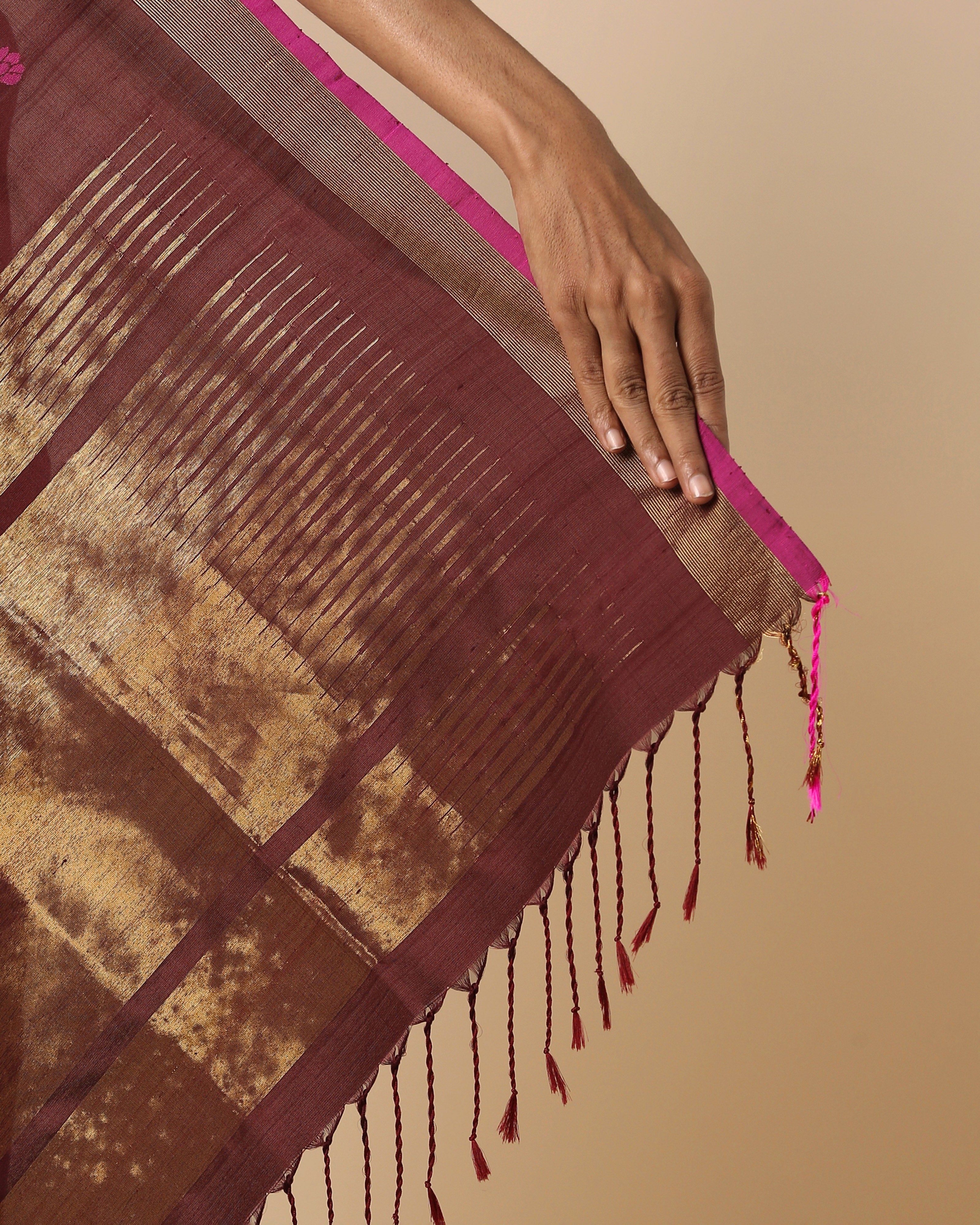 Rizvi Uppada Jamdani Silk Saree