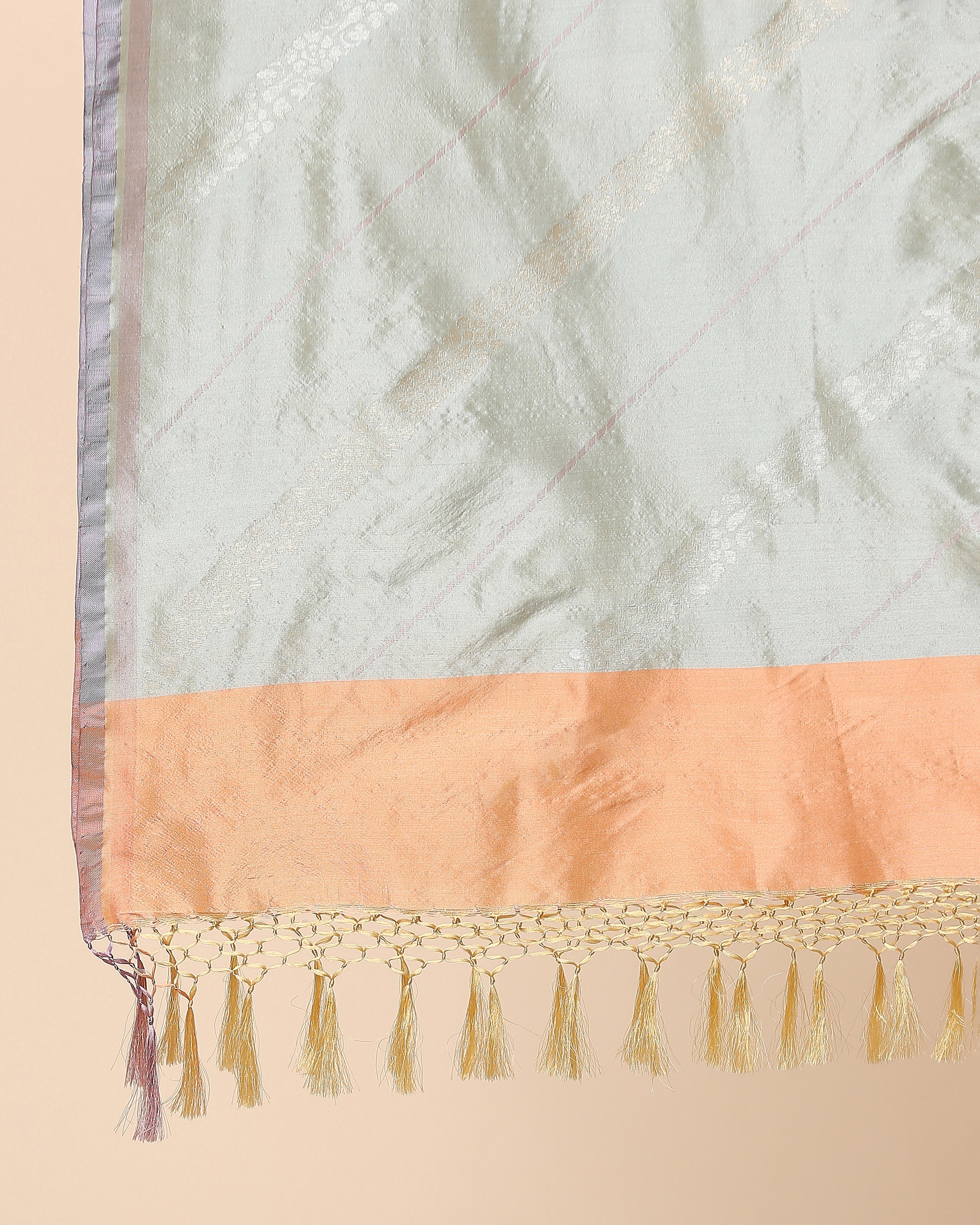 Amazni Banarasi Jamdani Silk Dupatta