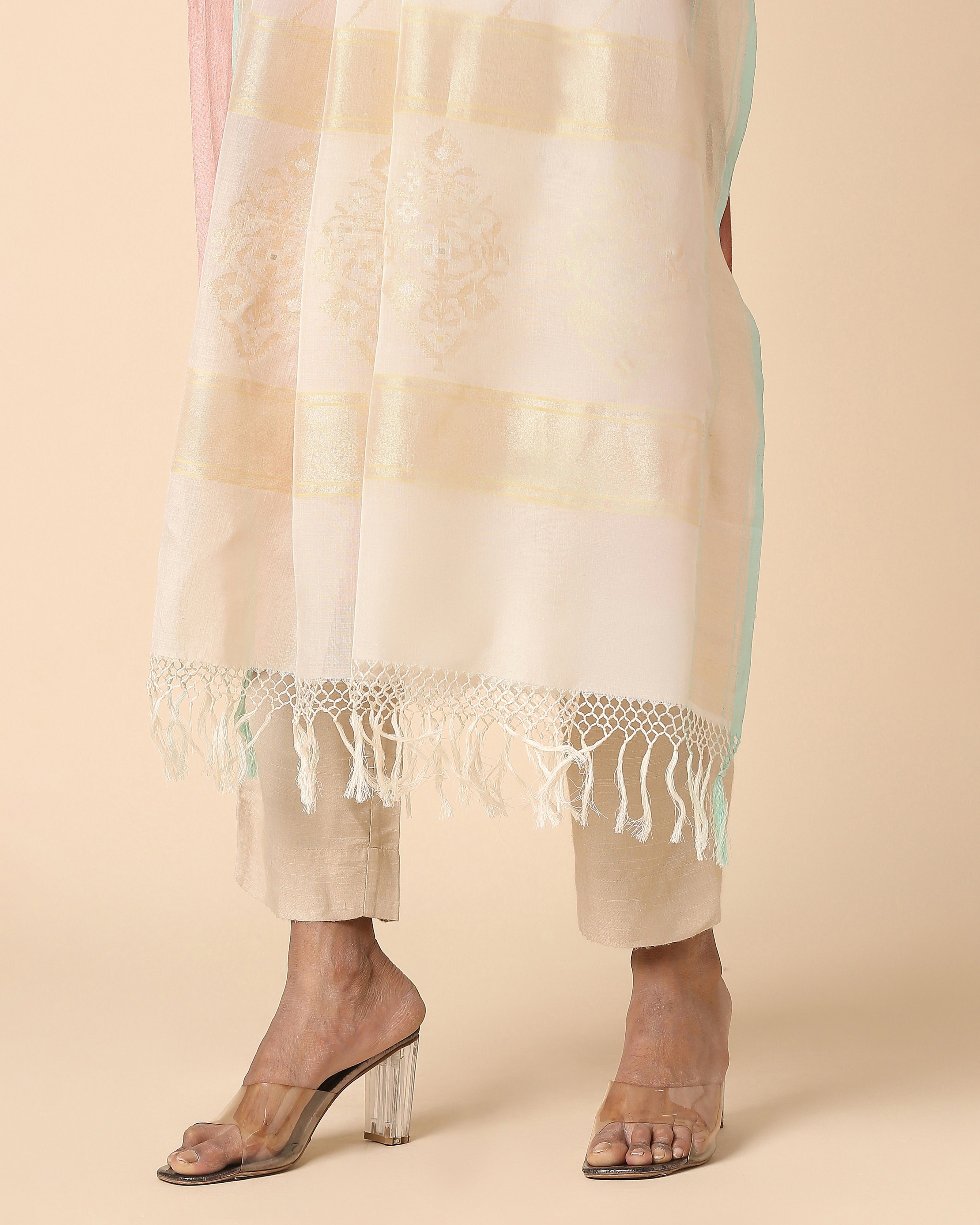 Nuvia Banarasi Jamdani Cotton Dupatta