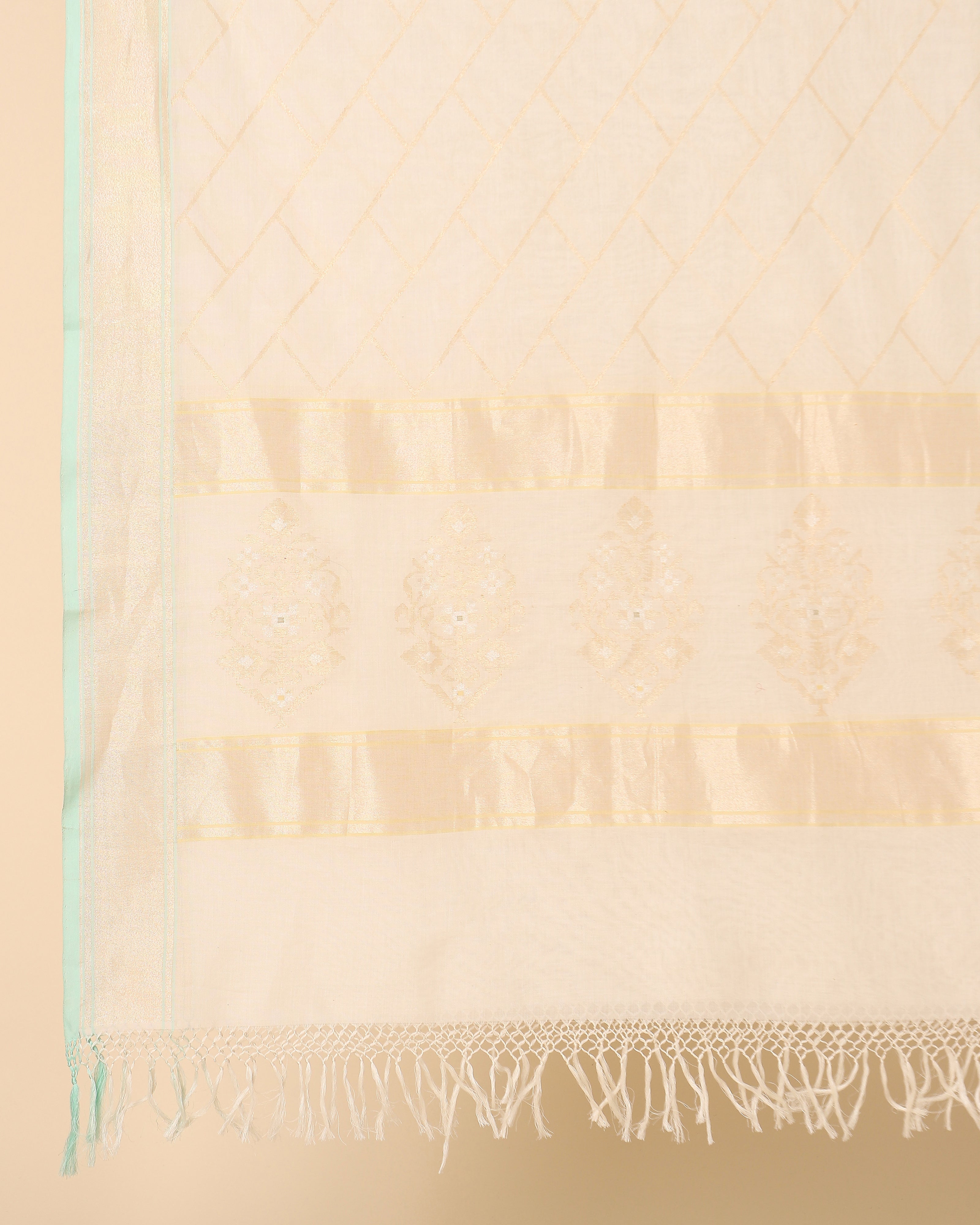 Nuvia Banarasi Jamdani Cotton Dupatta