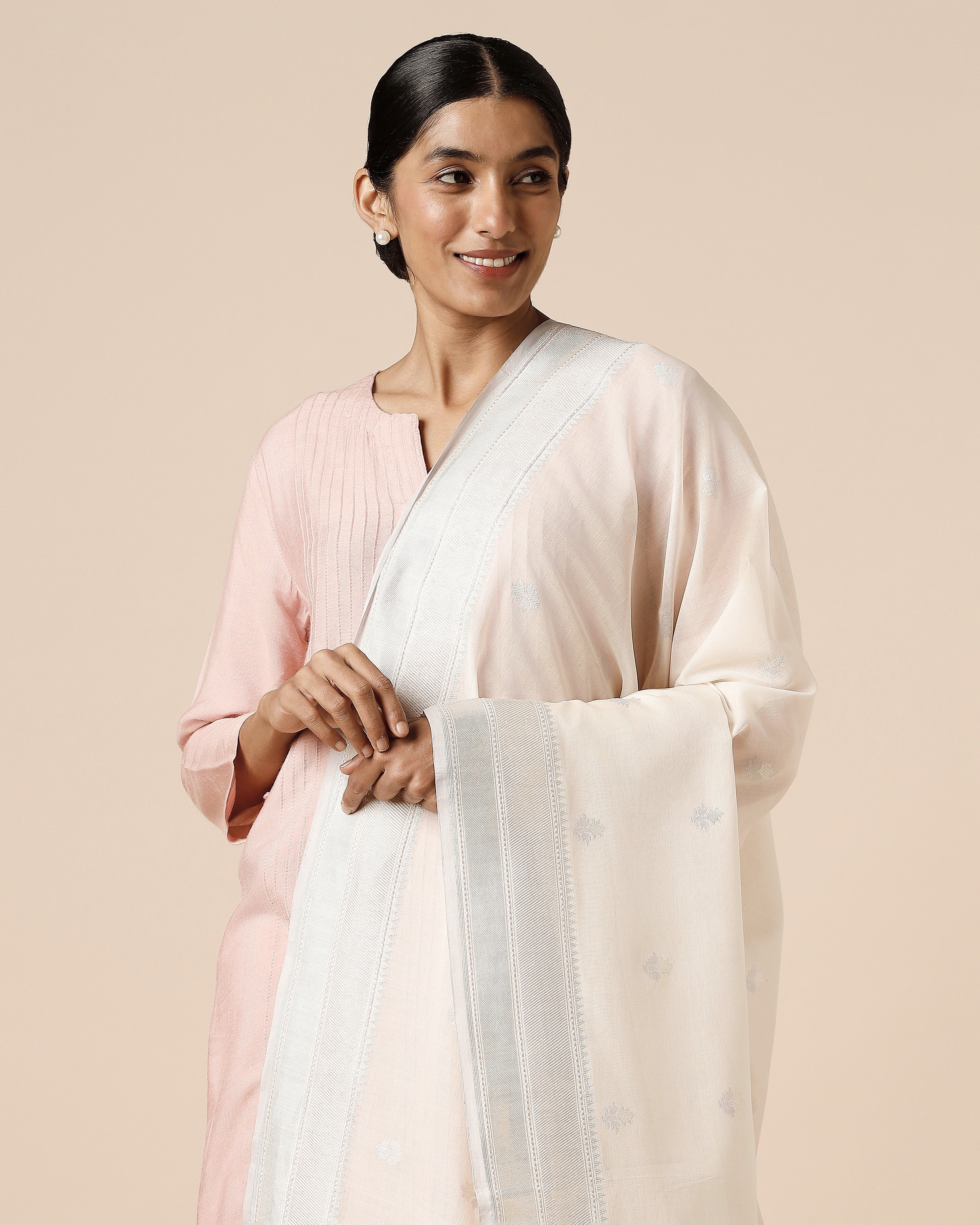 Parnika Banarasi Kadwa Cotton Dupatta