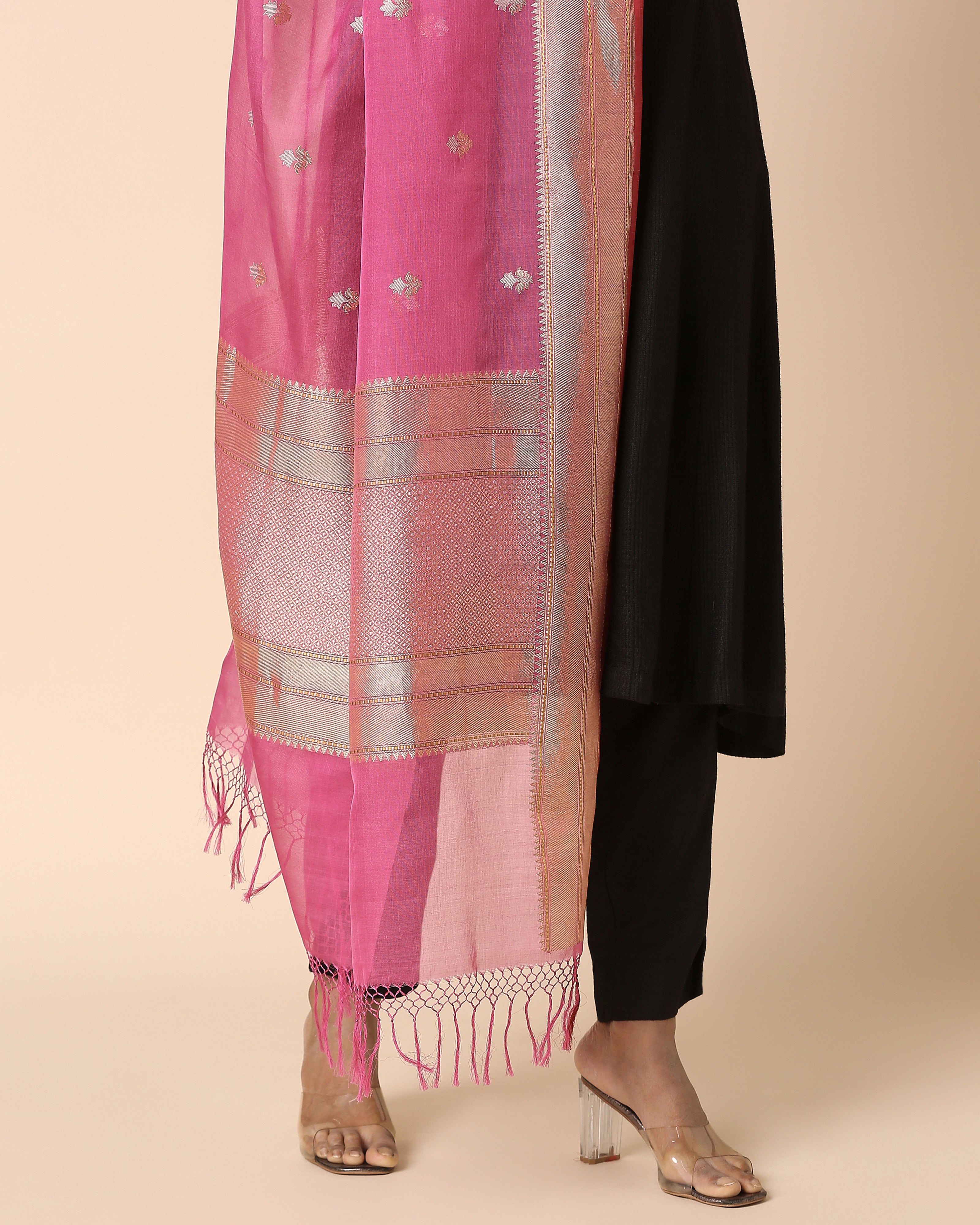 Parnika Banarasi Kadwa Cotton Dupatta