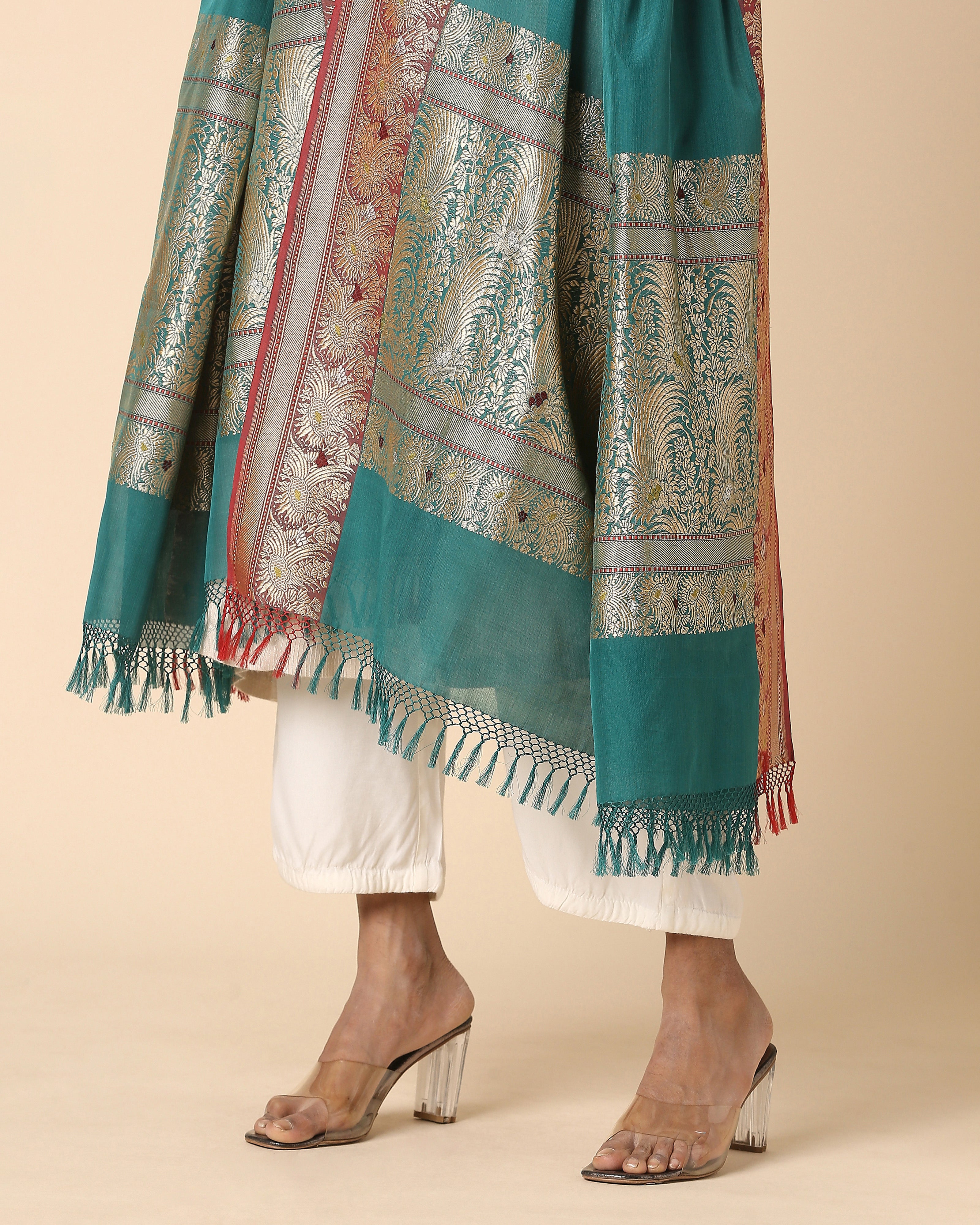 Mandara Banarasi Kadwa Cotton Dupatta