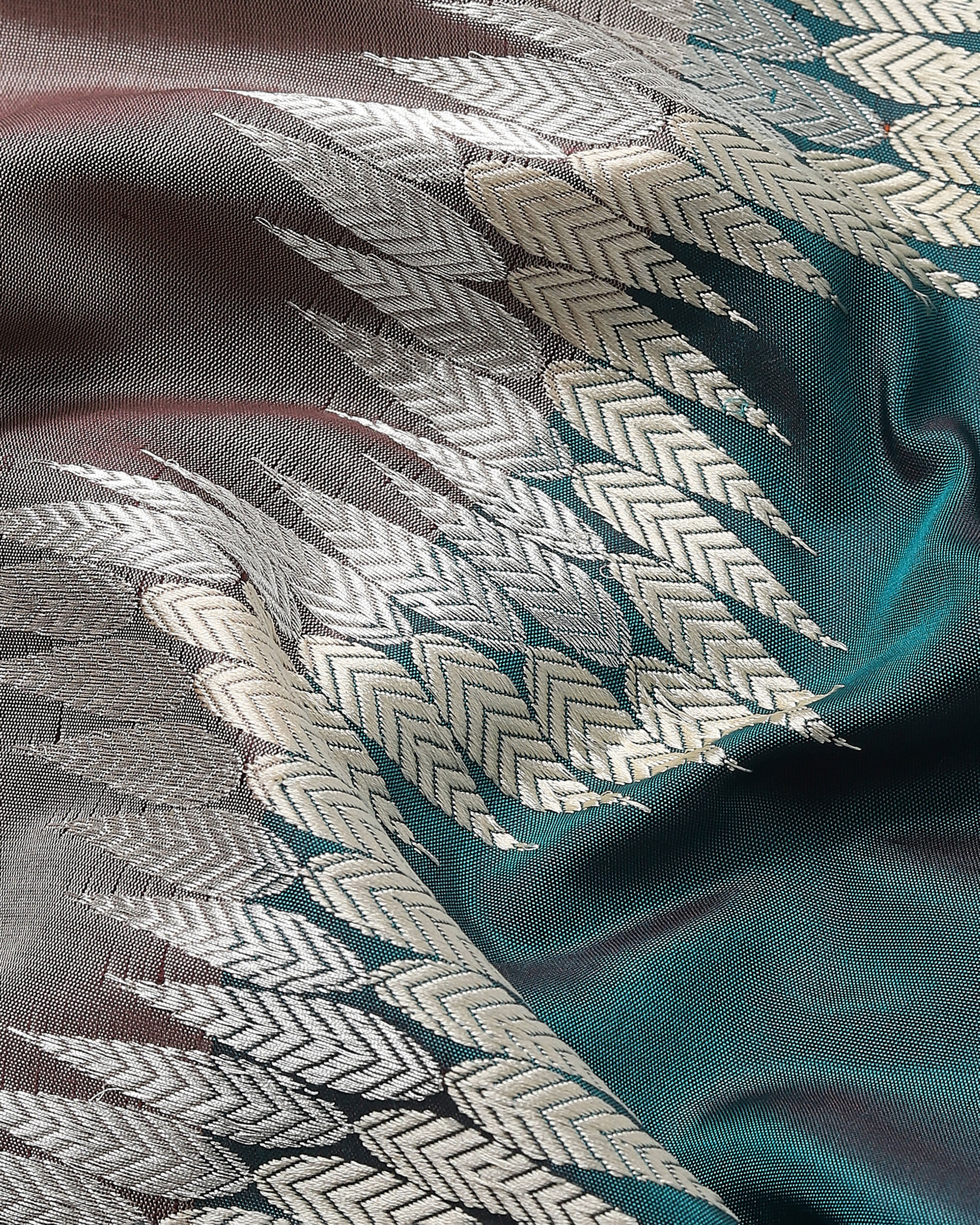 Osaka Banarasi Kadwa Silk Saree