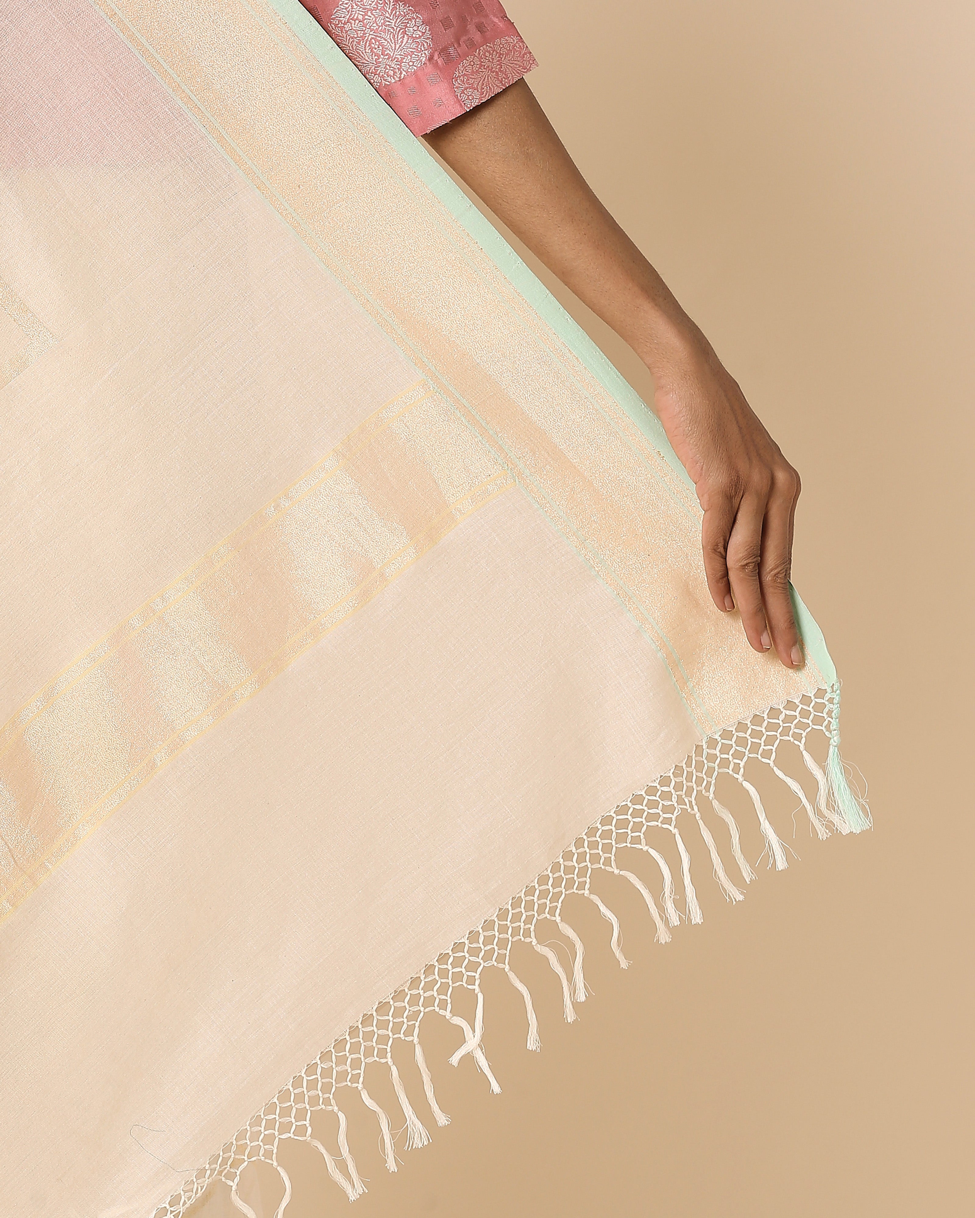 Nuvia Banarasi Jamdani Cotton Saree