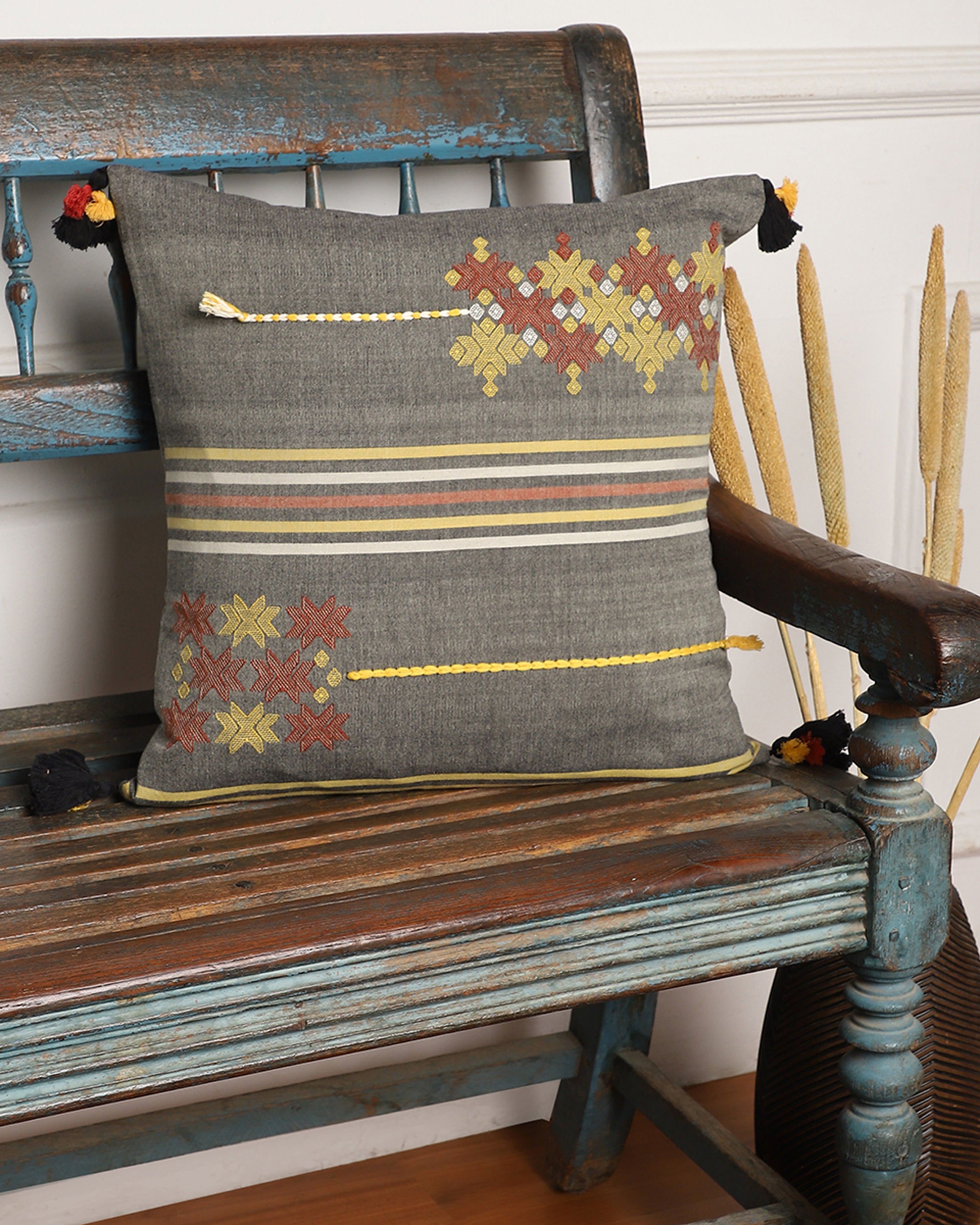 Garima Bhujodi Extra Weft Cotton Cushion Cover