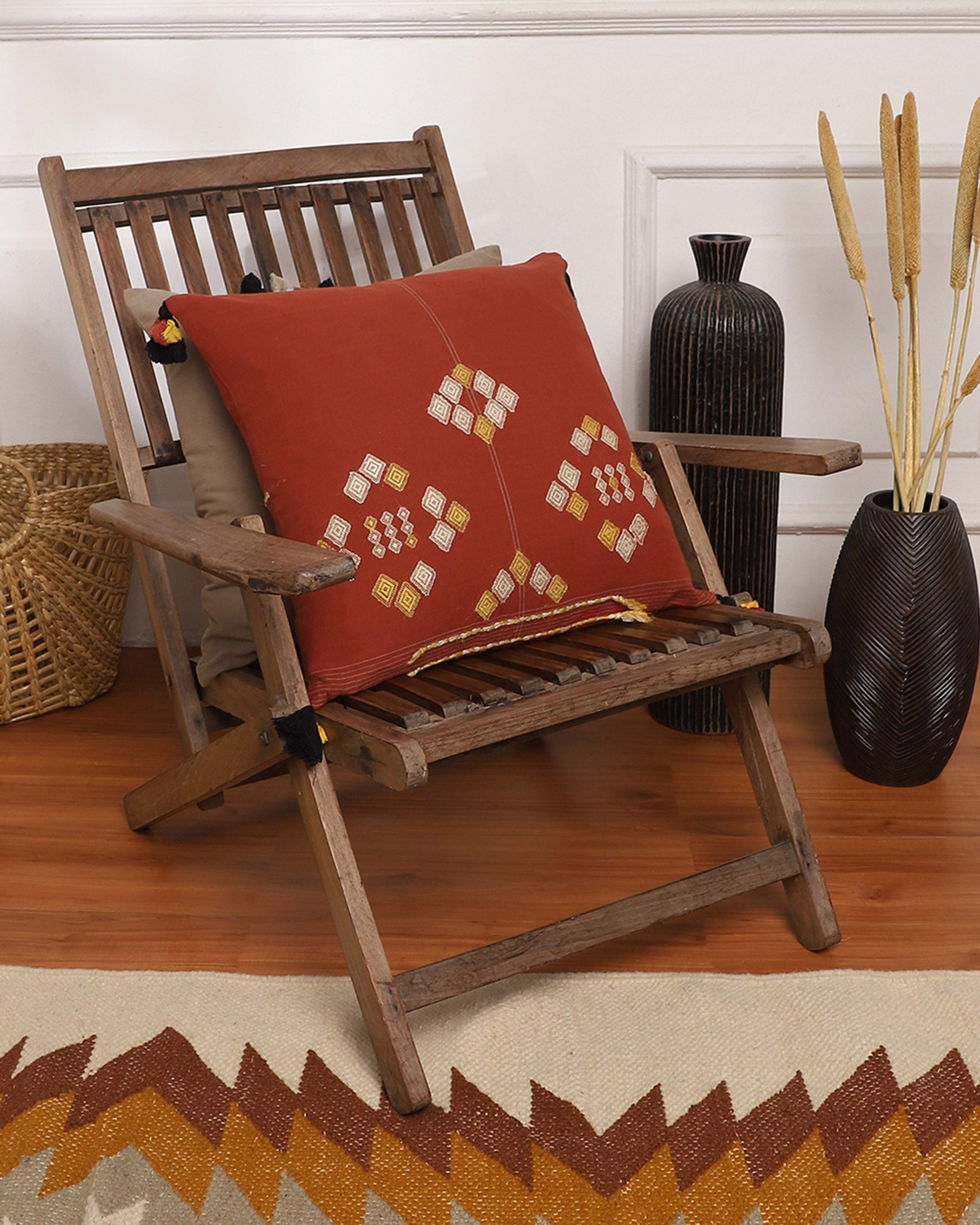 Lopa Bhujodi Extra Weft Cotton Cushion Cover