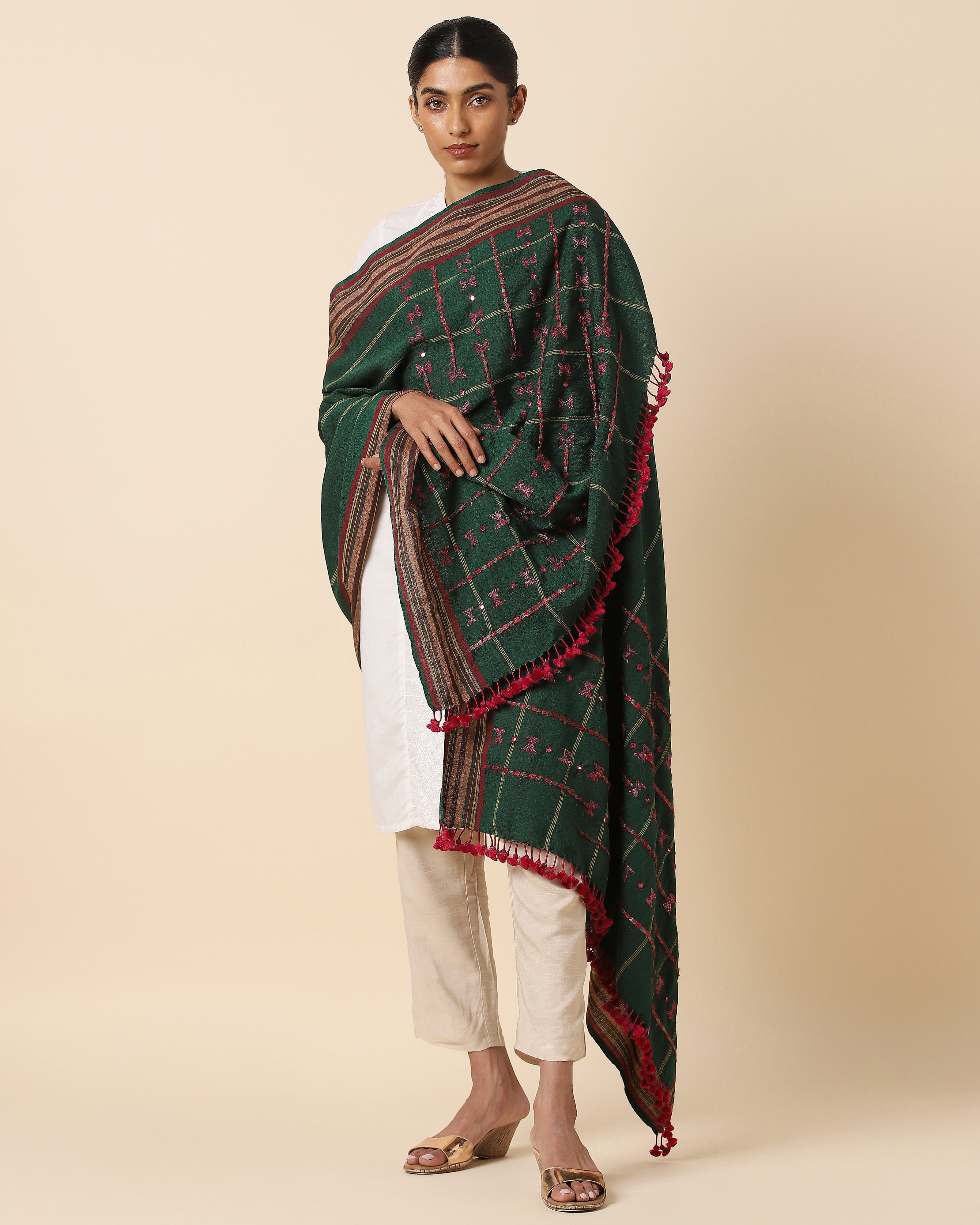 Zeel Bhujodi Extra Weft Woolen Shawl