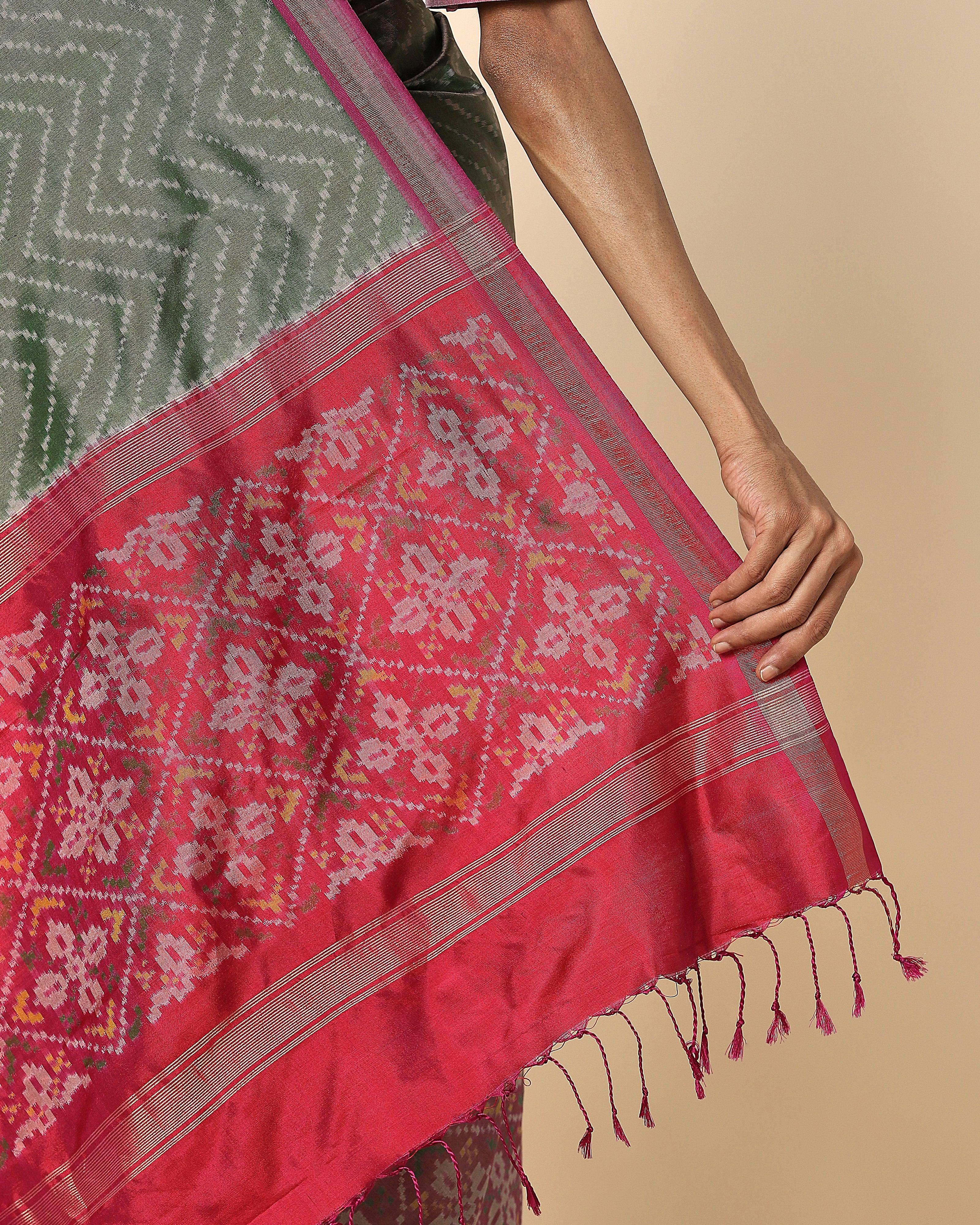 Aanshika Warp Ikat Silk Saree