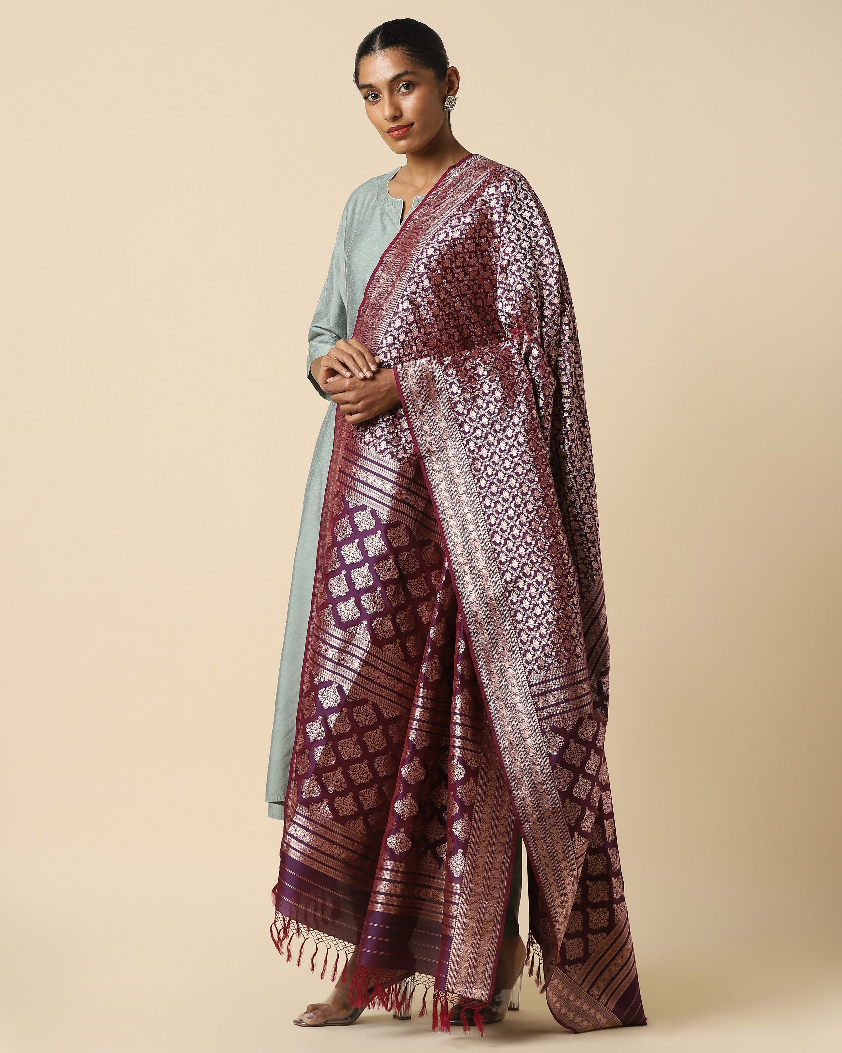 Kaasni Powdi Silk Dupatta