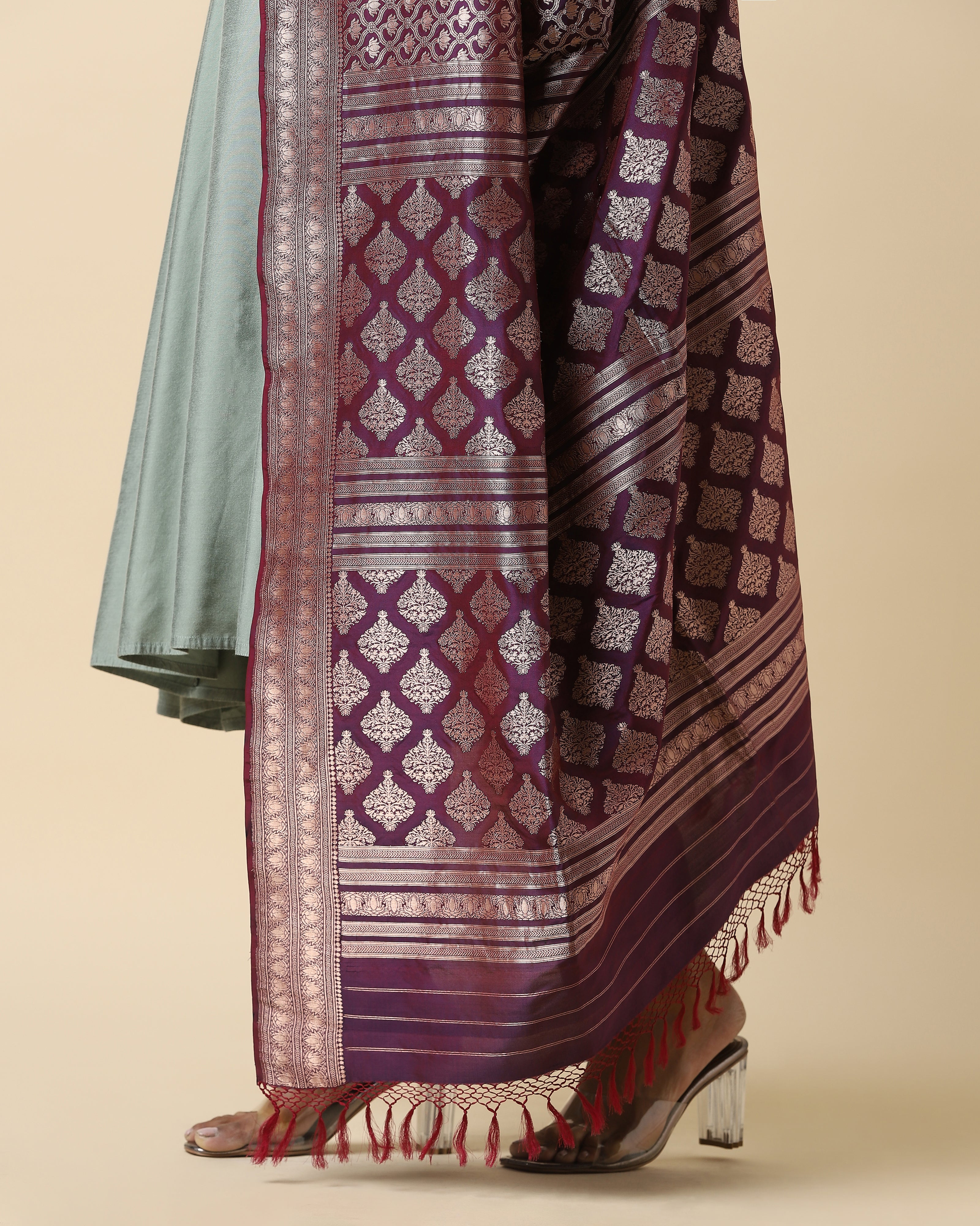 Kaasni Powdi Silk Dupatta