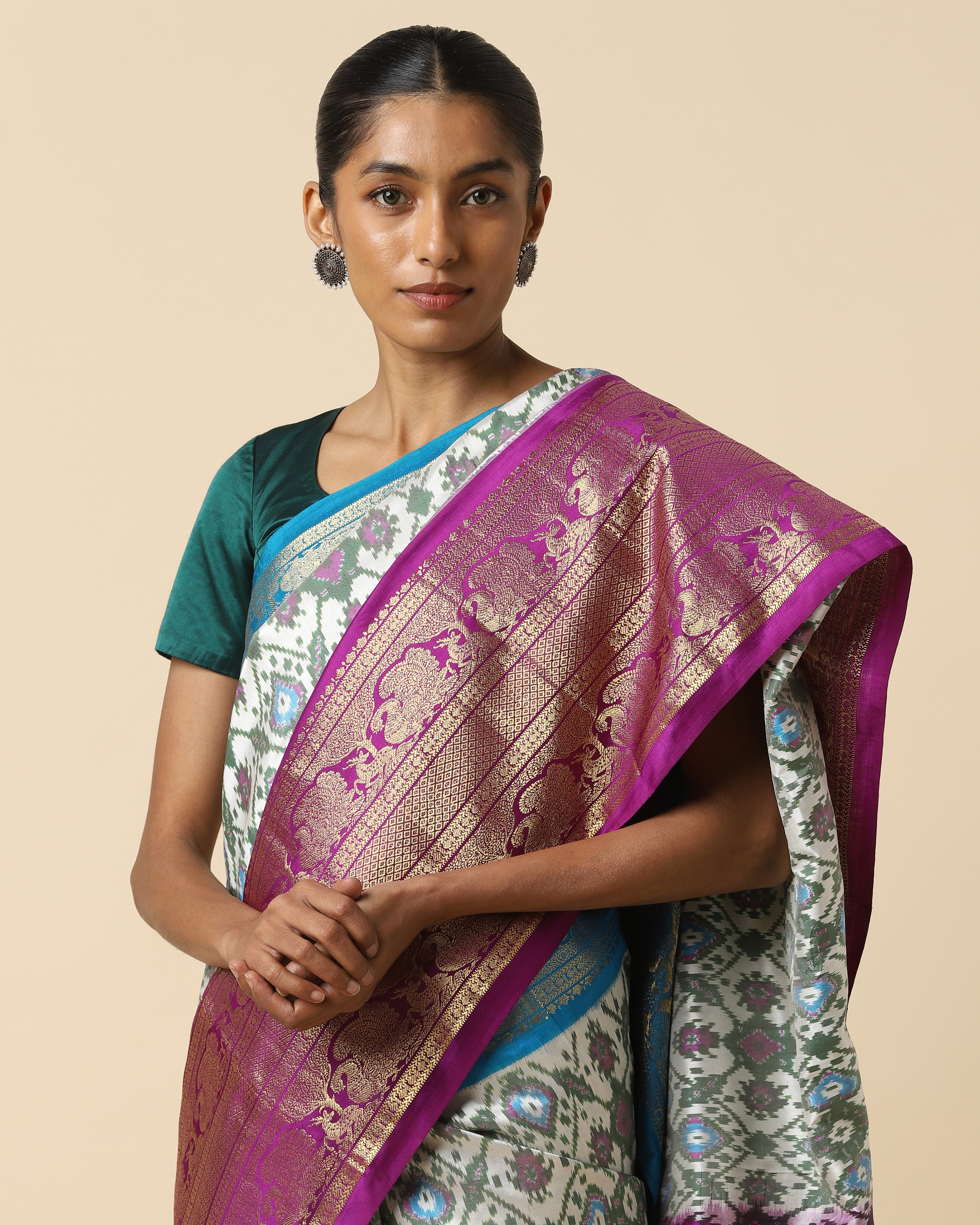 Ektaa Weft Ikat Silk Saree