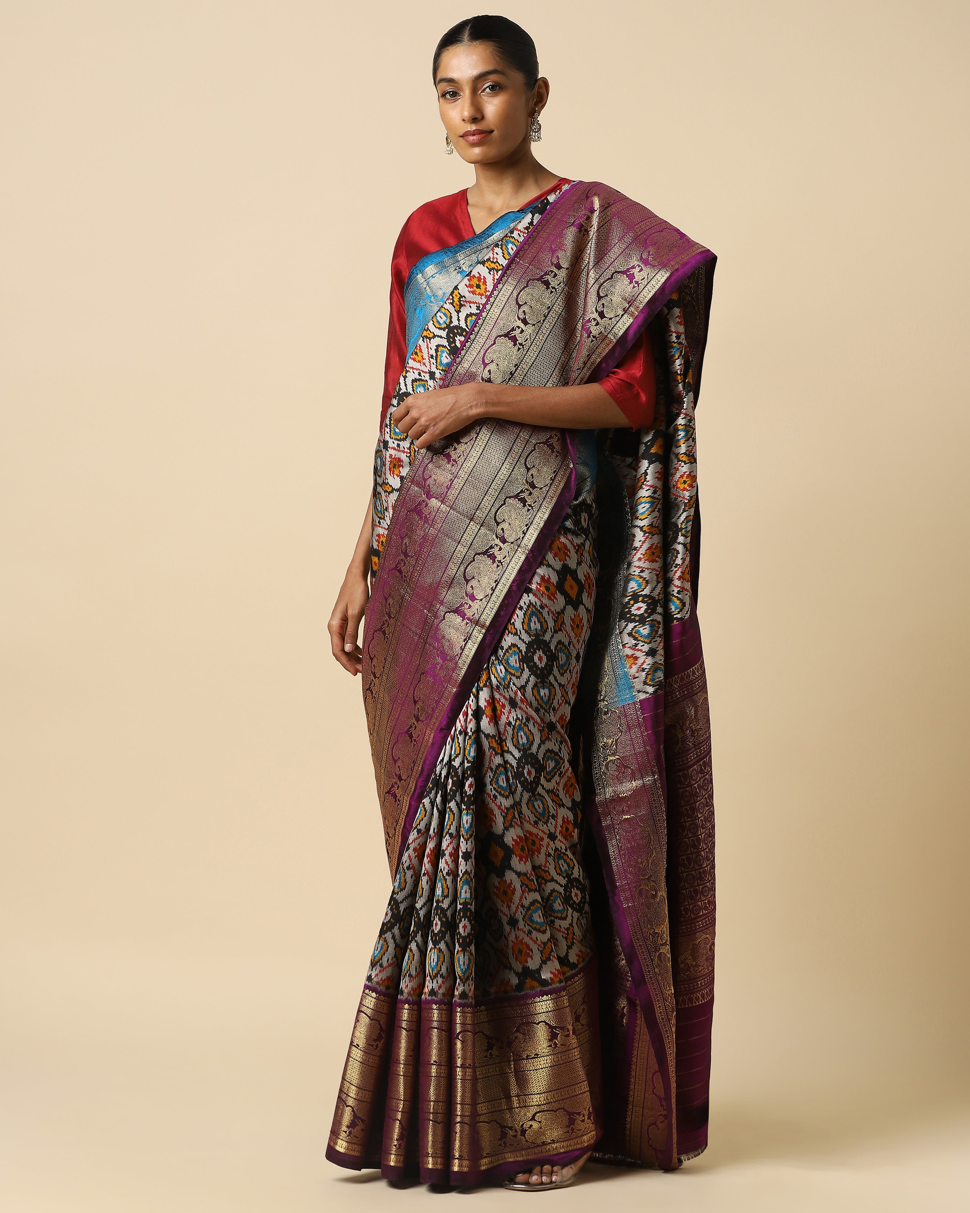 Ektaa Weft Ikat Silk Saree