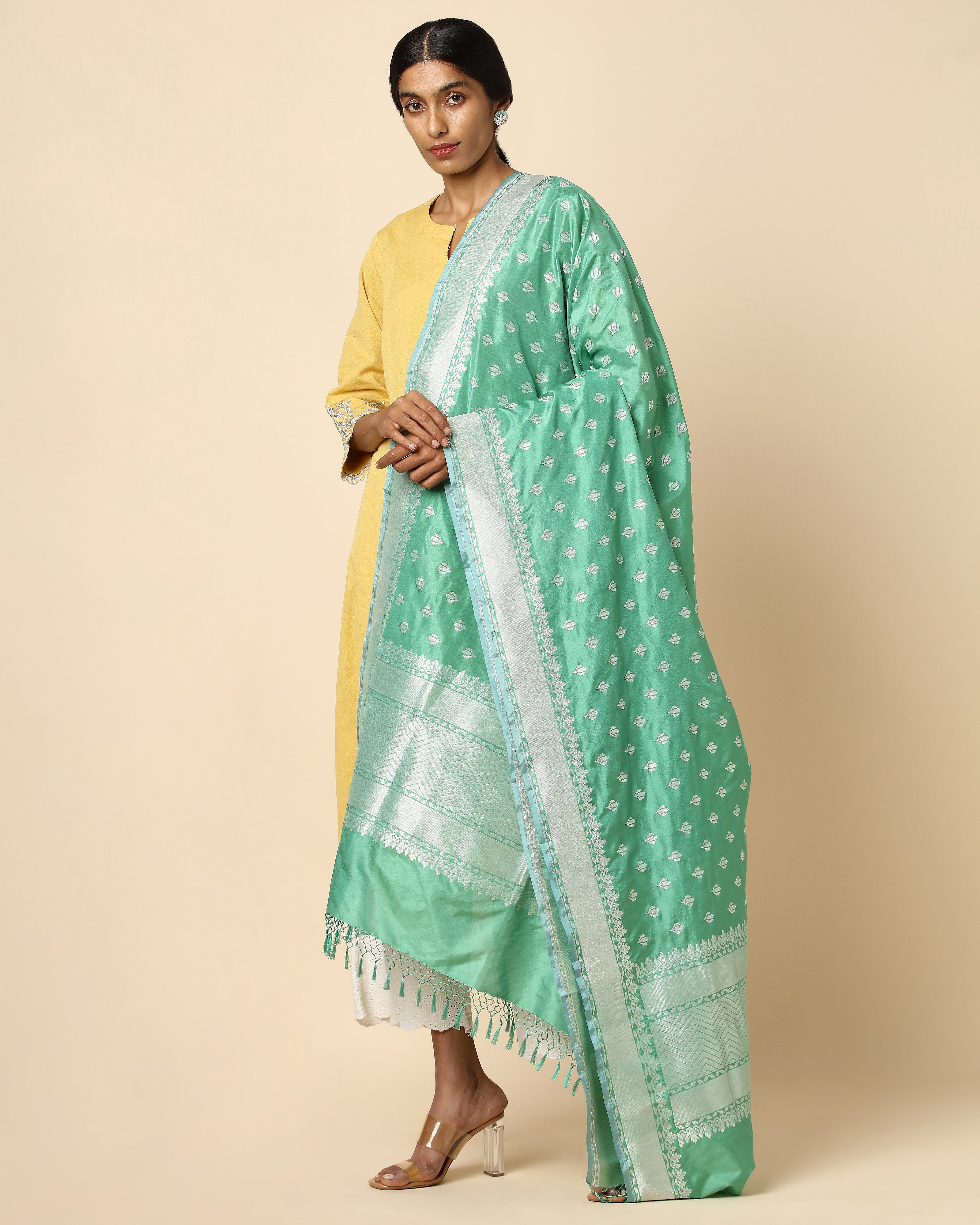 Sudevi Kadwa Silk Dupatta