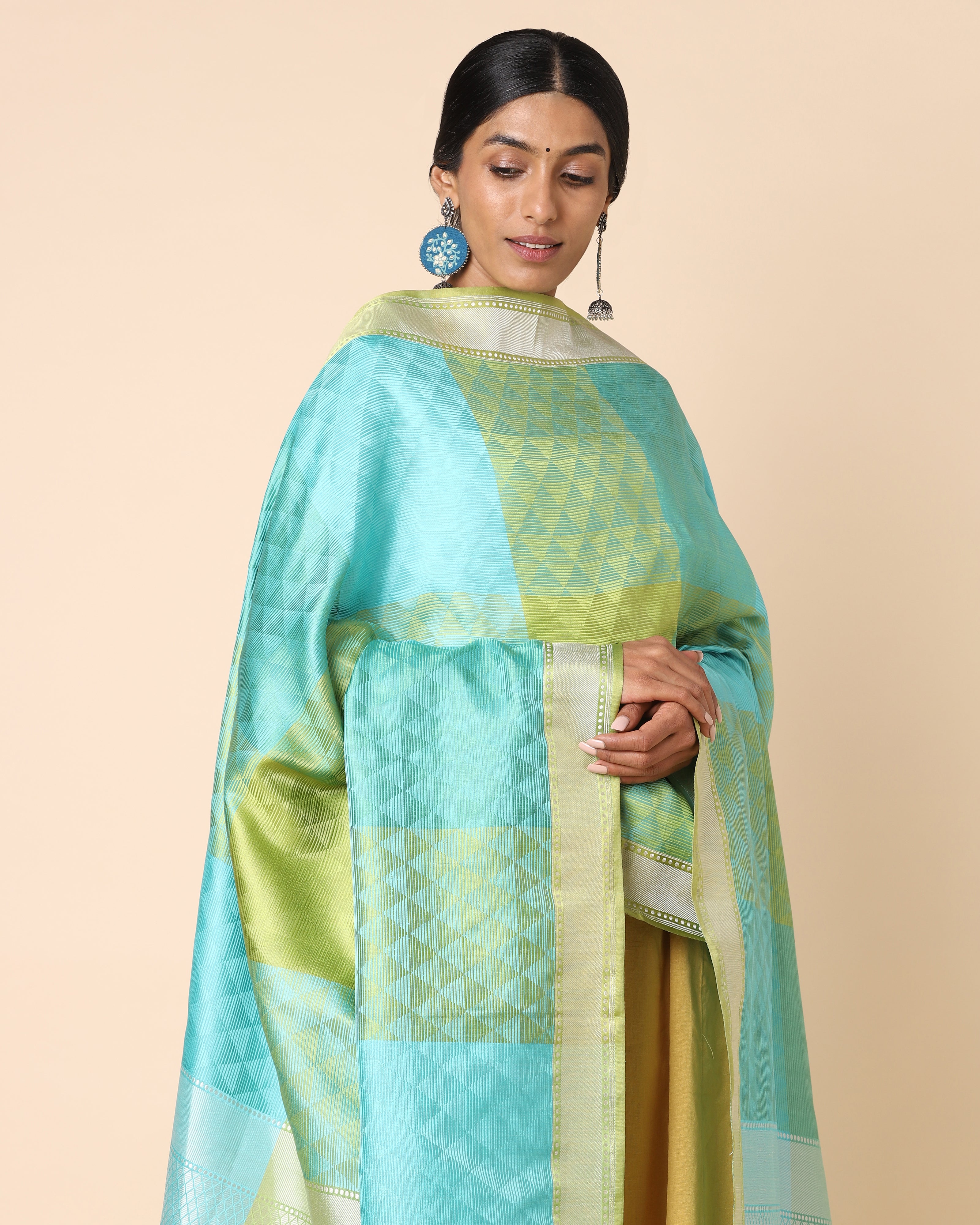 Luna Tanchoi and Kadwa Silk Dupatta