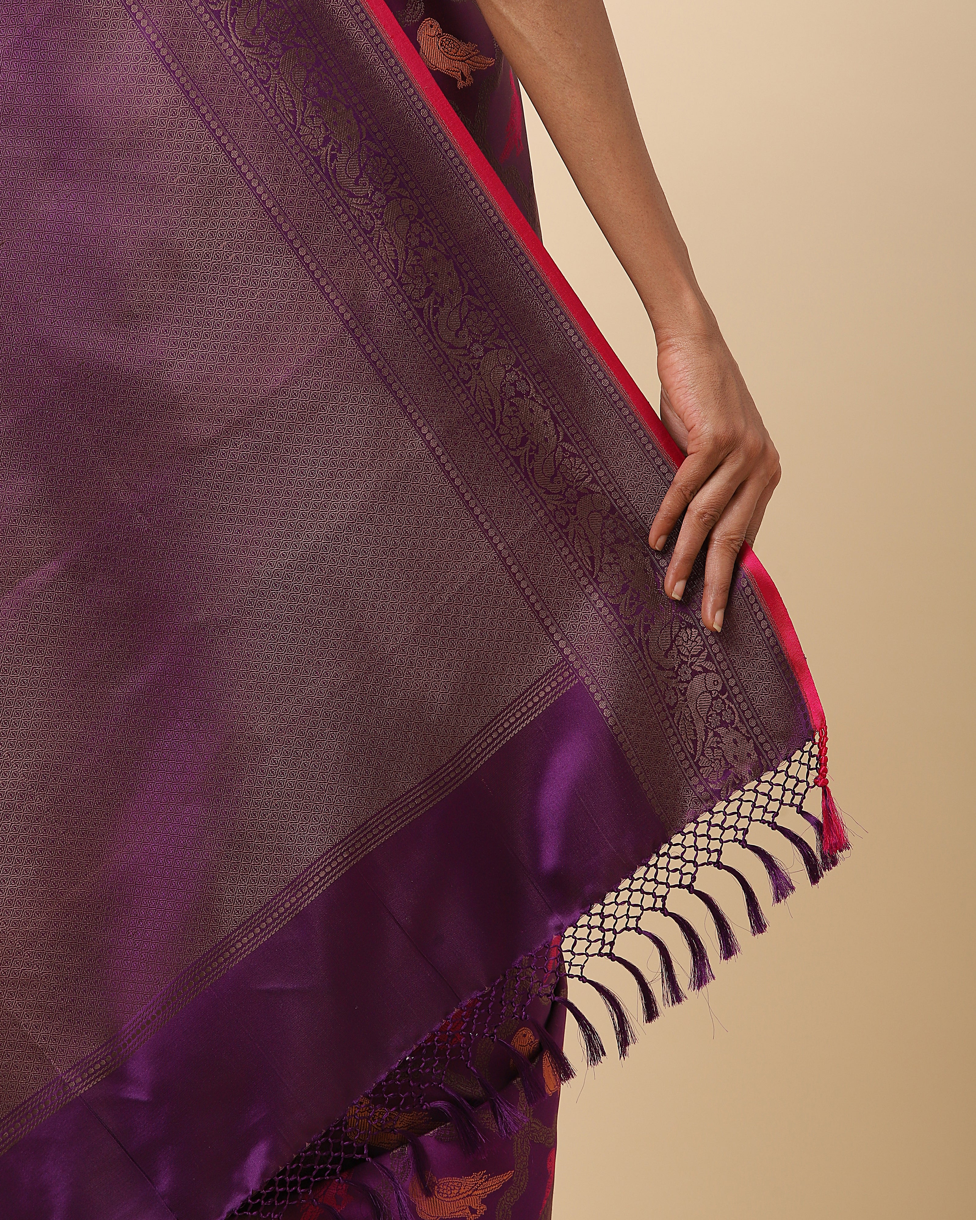 Narmada Tanchoi Silk Saree