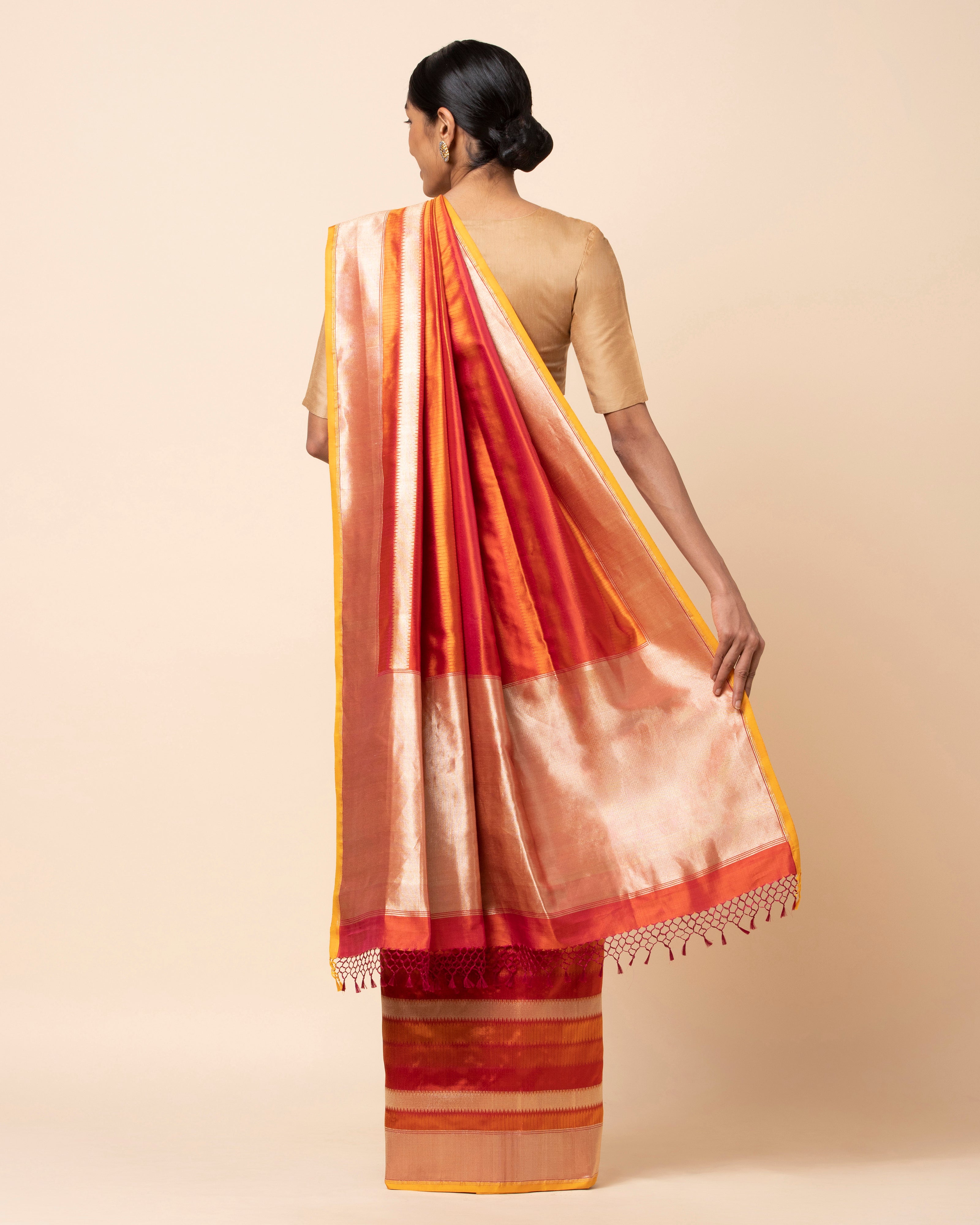 Aurelia Kadwa Silk Saree